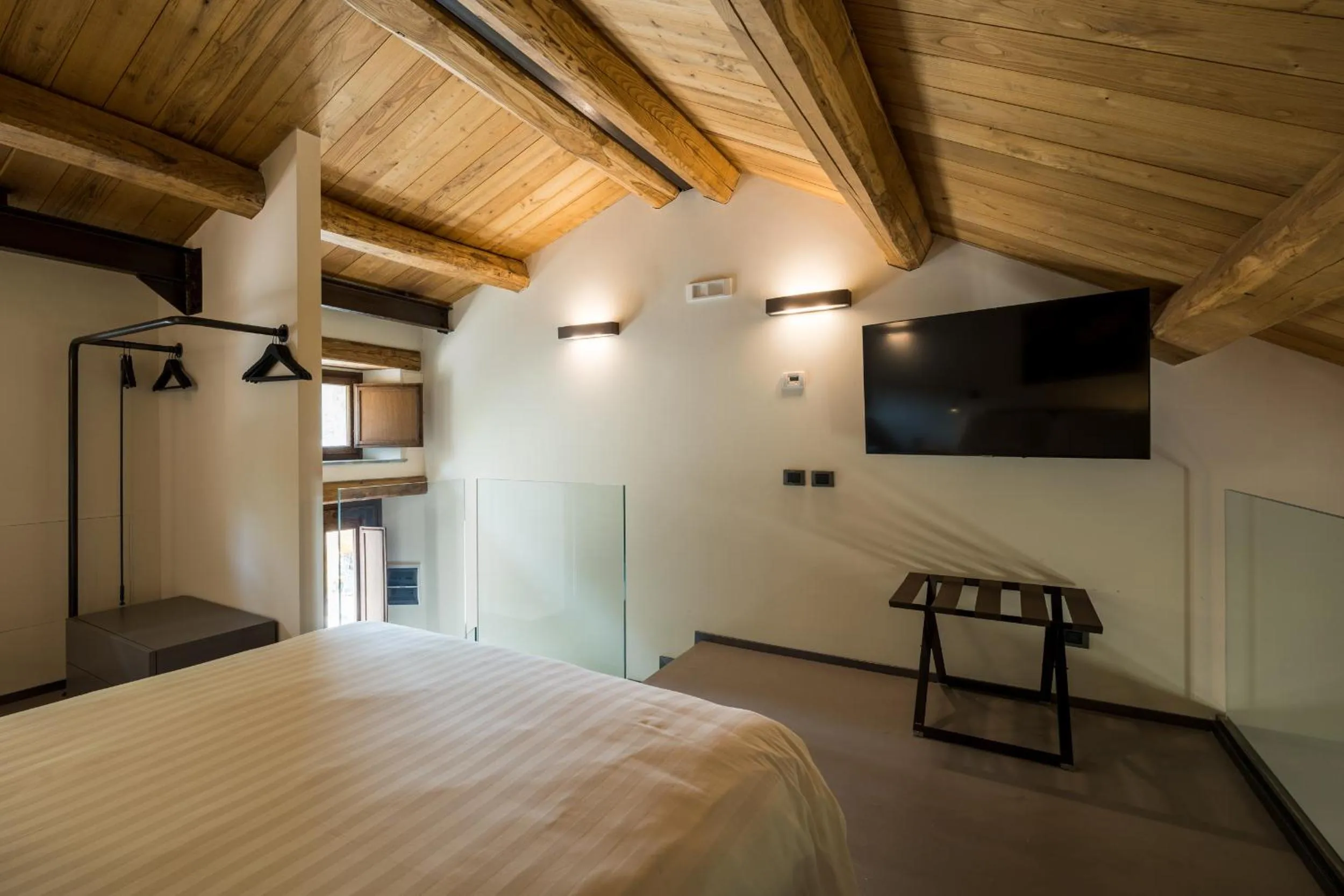 Bed in Borgotufi Albergo Diffuso