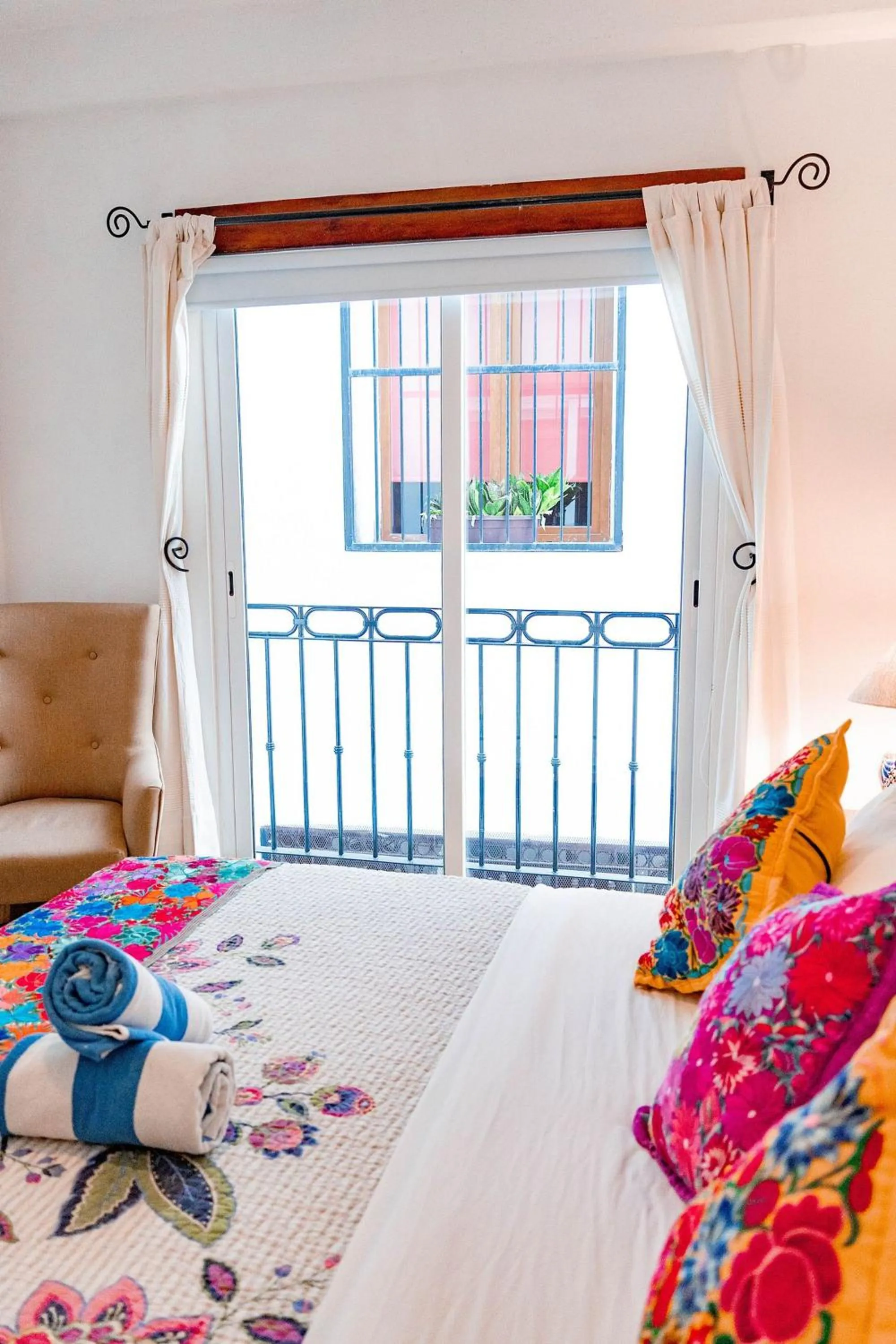 Bed in Refugio del Mar Luxury Hotel Boutique