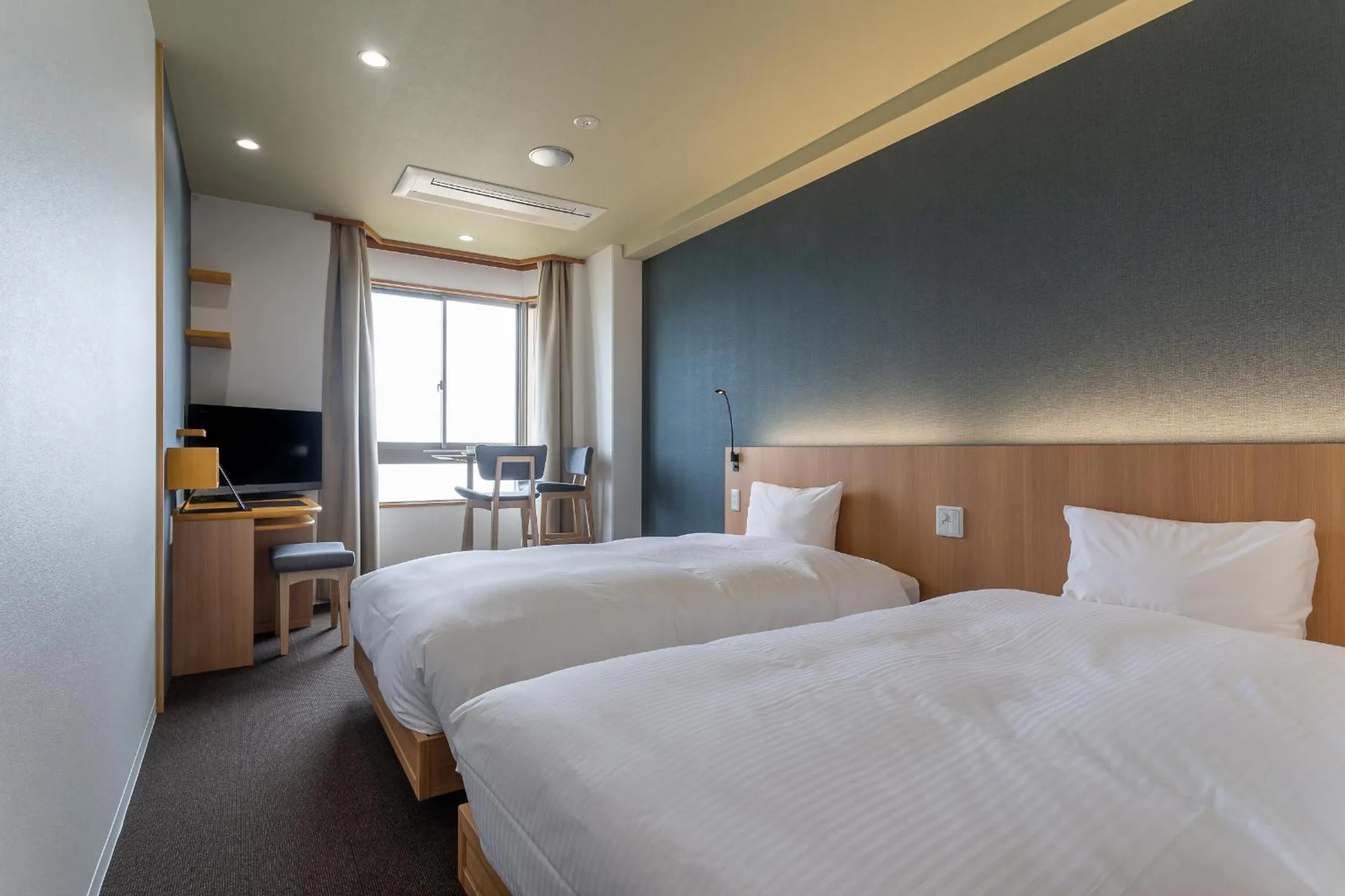 Bed in Jakomaru Park Tsuda