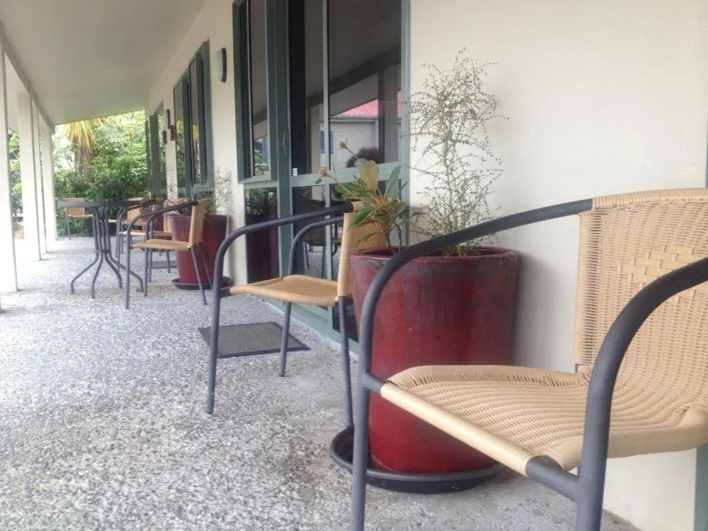 Patio in Murchison Motels