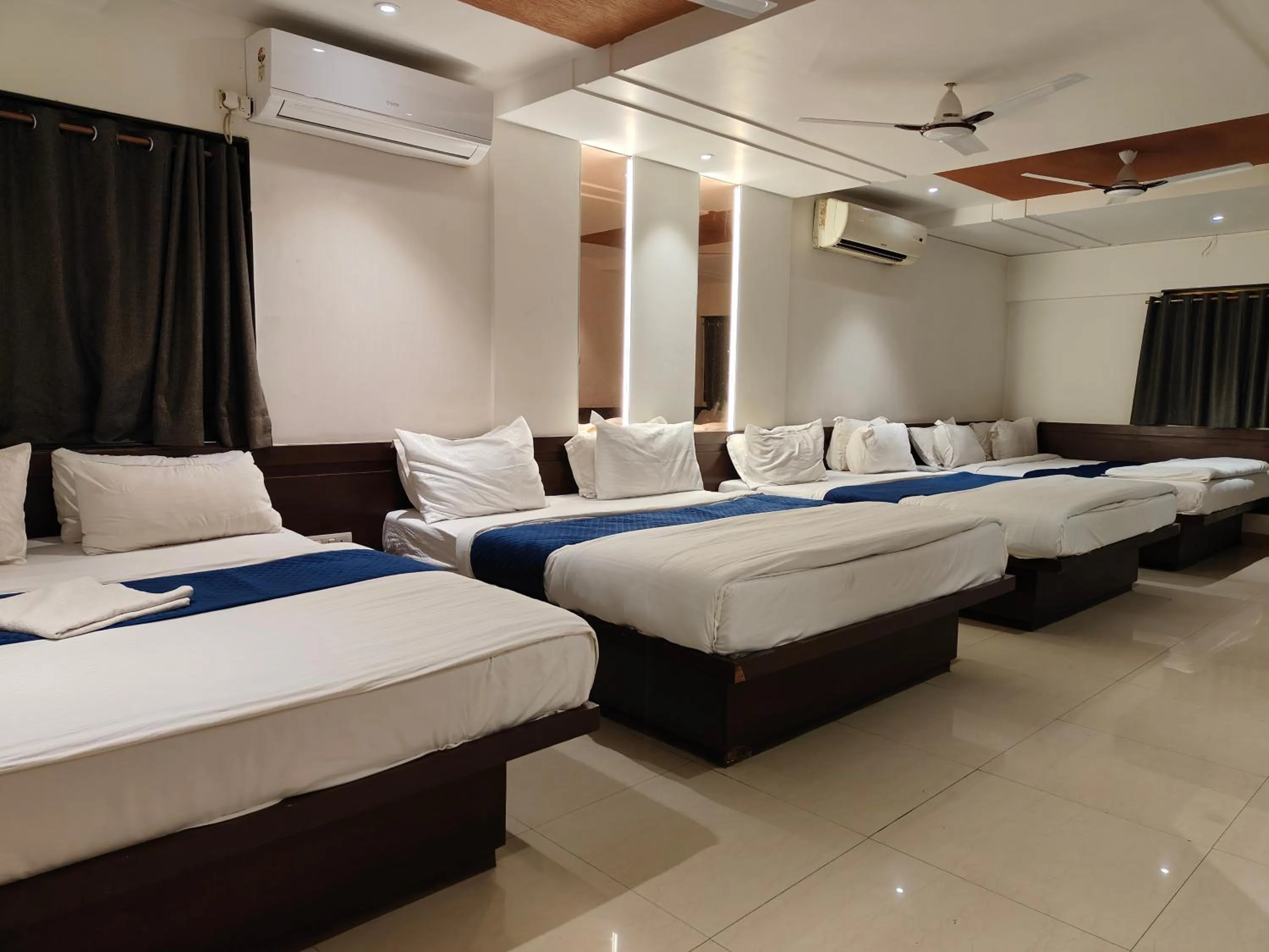 Bedroom, Bed in Hotel Anand Palace