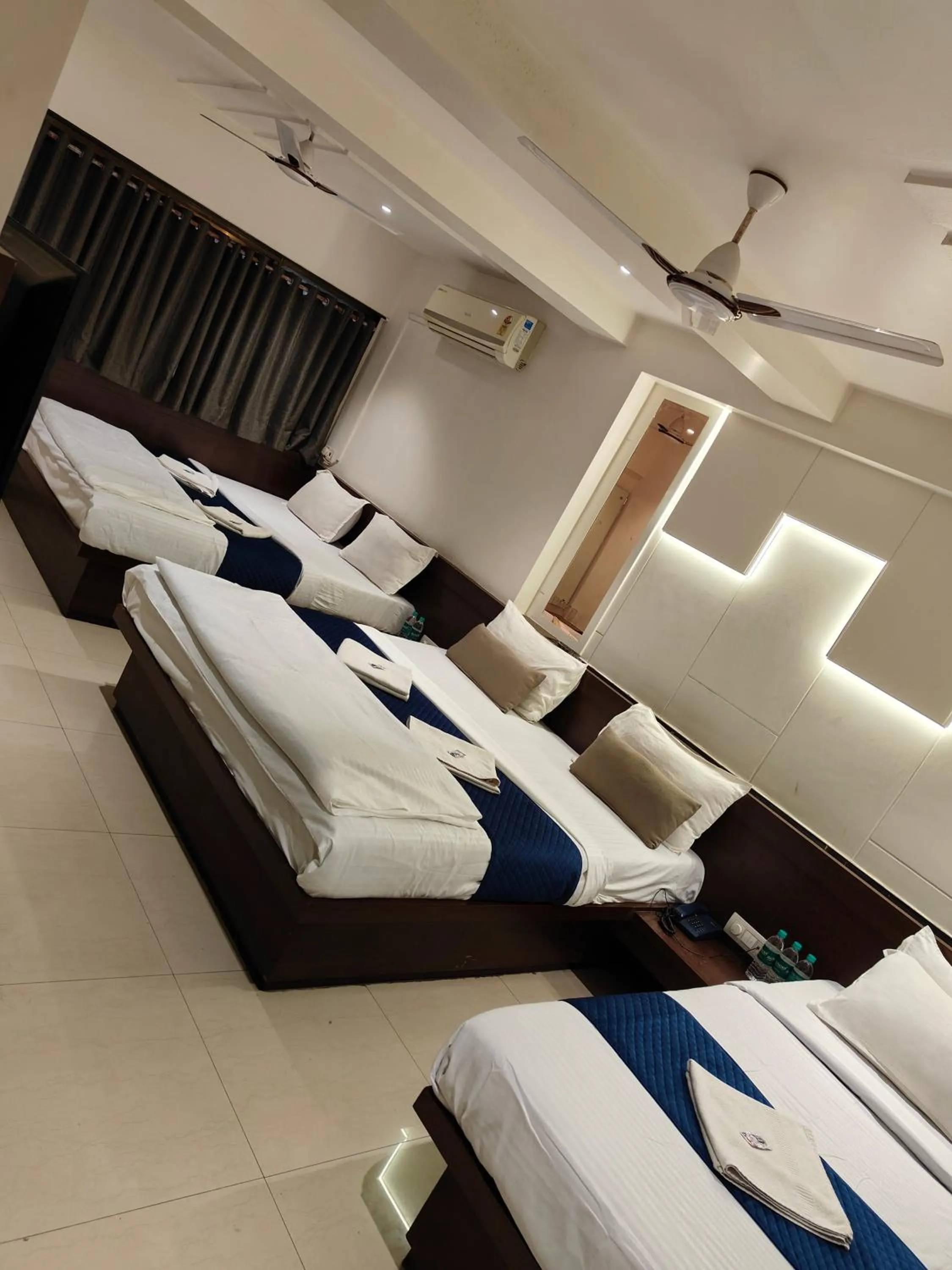 Bedroom, Bed in Hotel Anand Palace