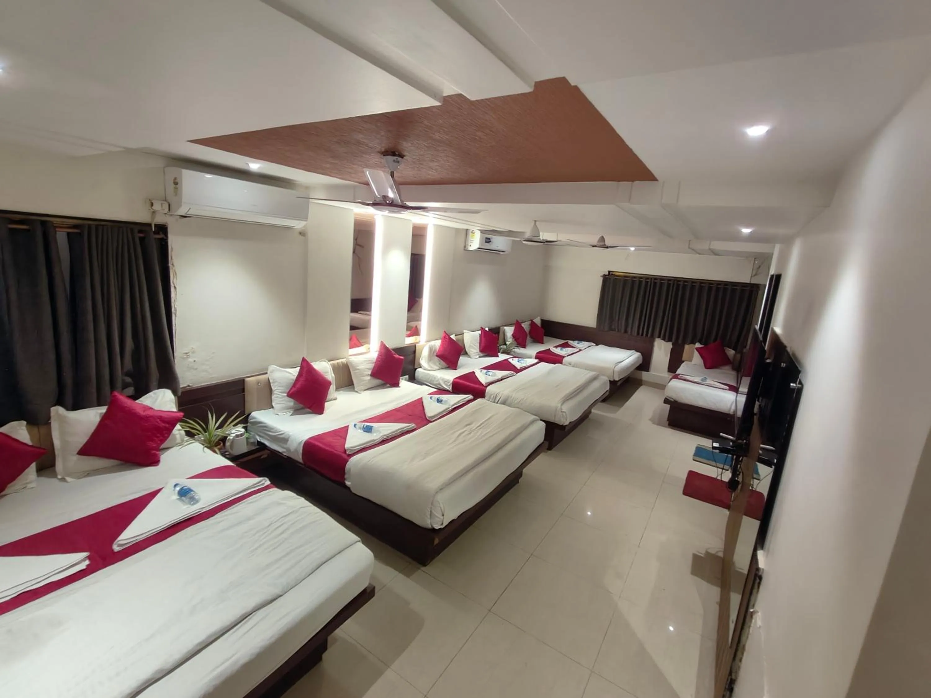 Bedroom, Bed in Hotel Anand Palace