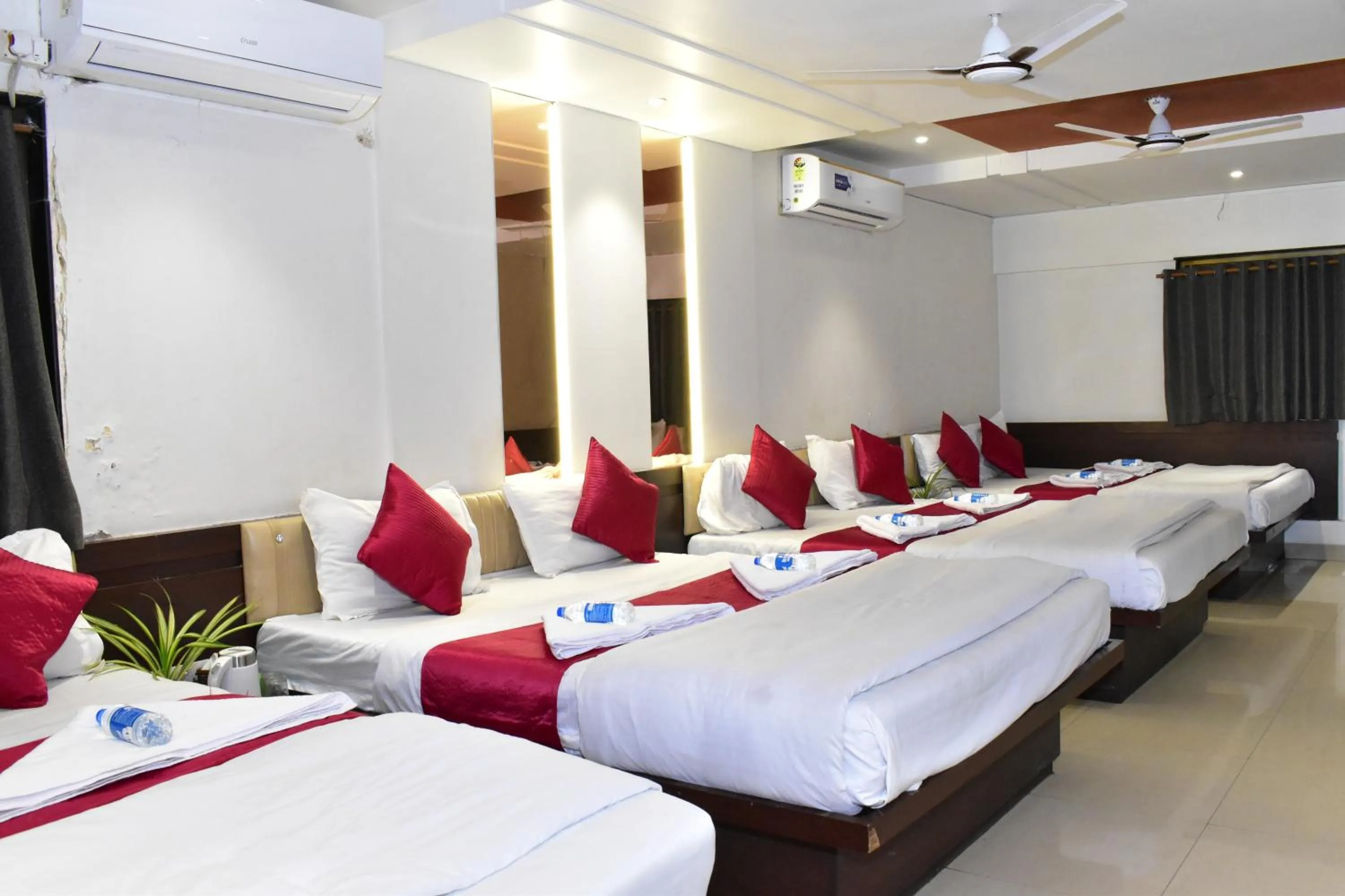 Bedroom, Bed in Hotel Anand Palace