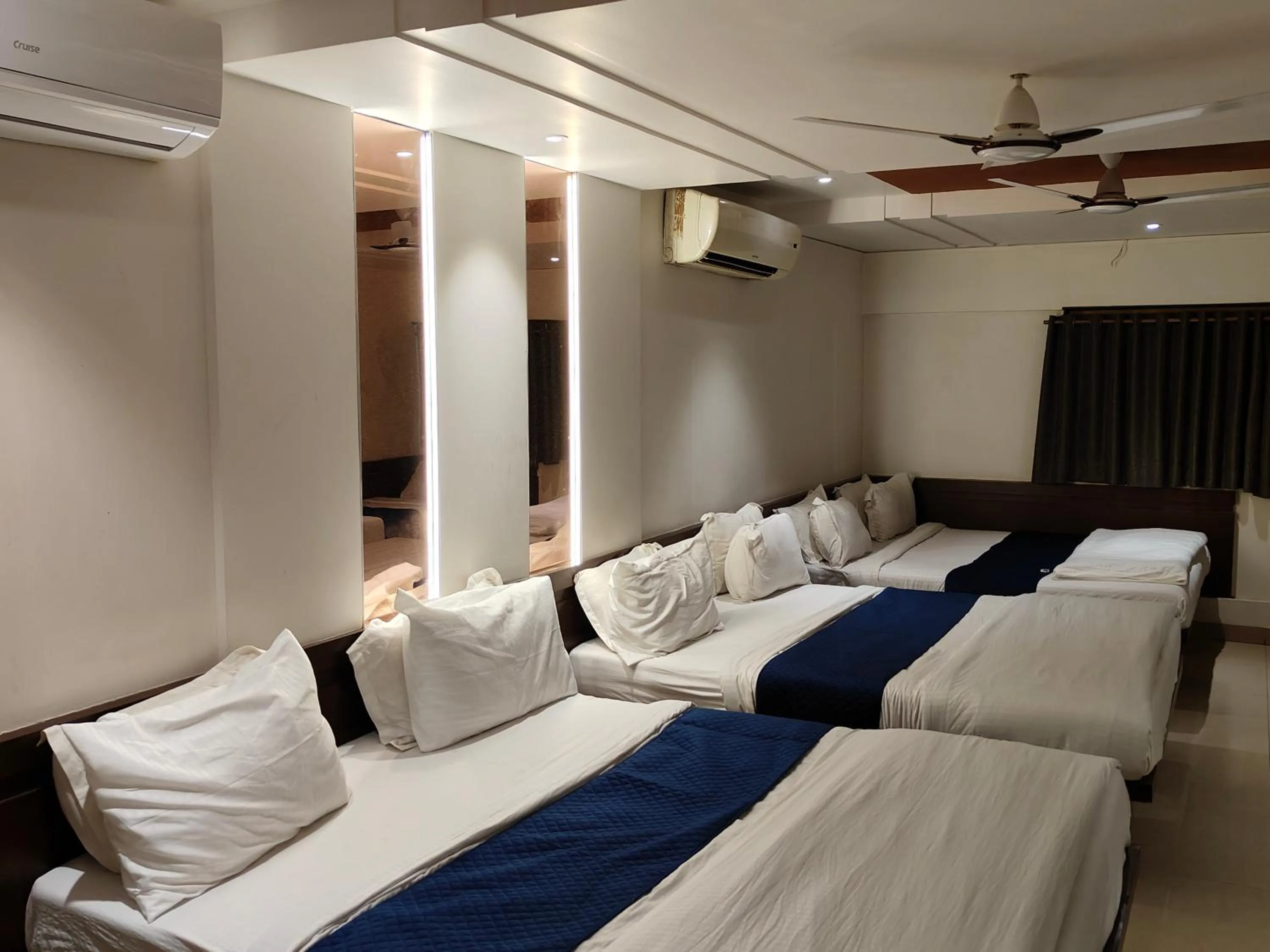 Bedroom, Bed in Hotel Anand Palace