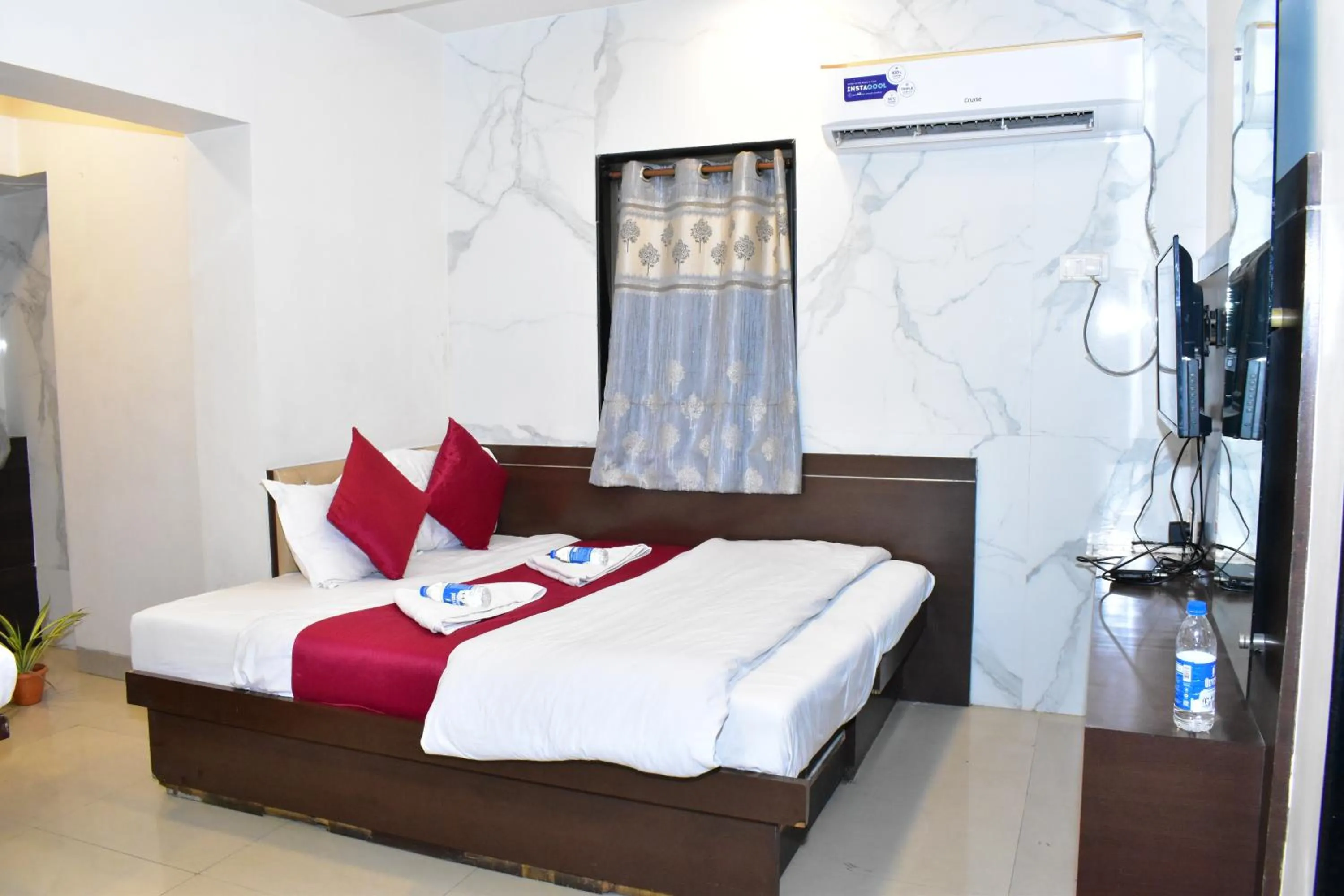 Bedroom, Bed in Hotel Anand Palace