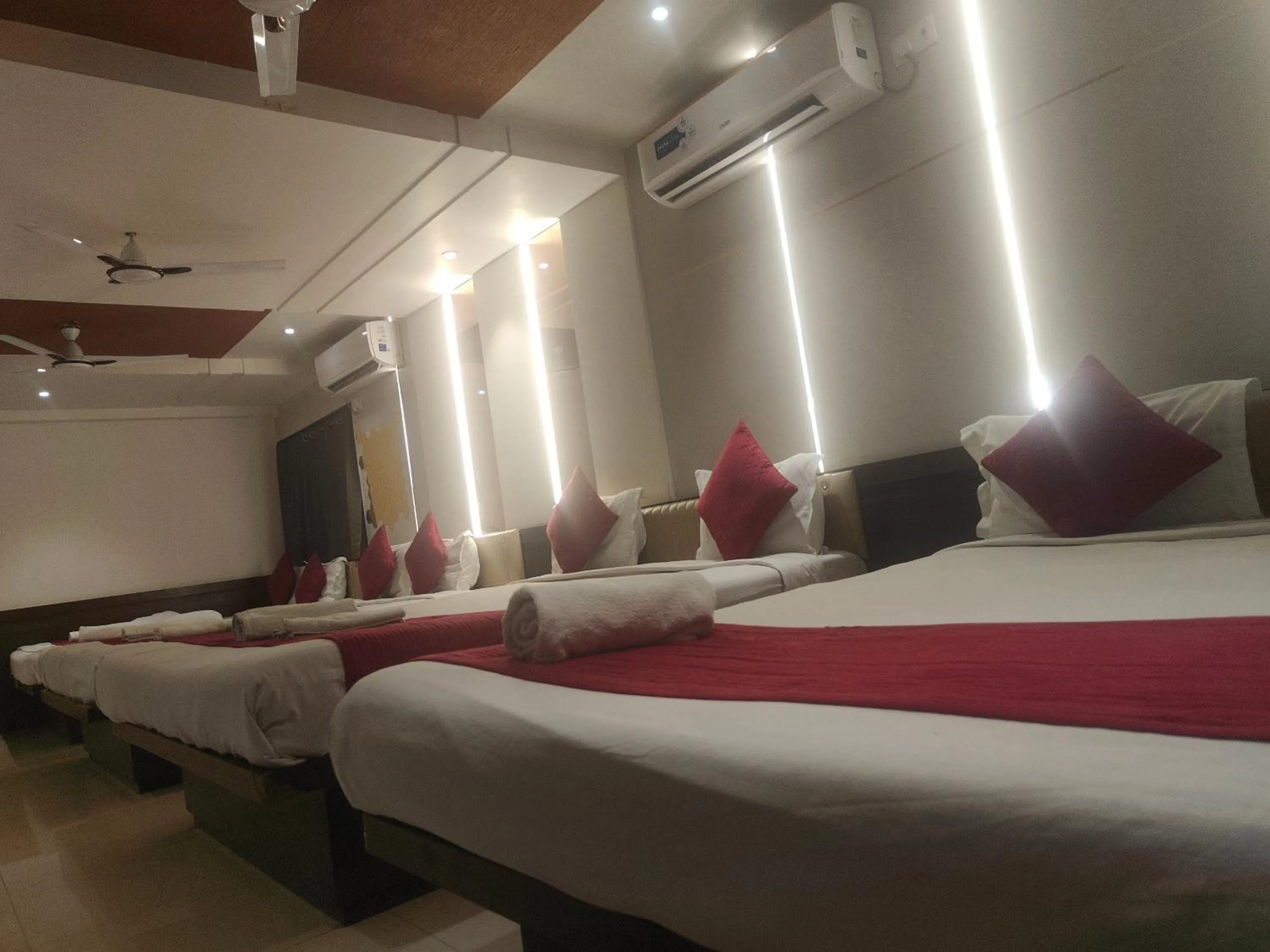 Bedroom, Bed in Hotel Anand Palace