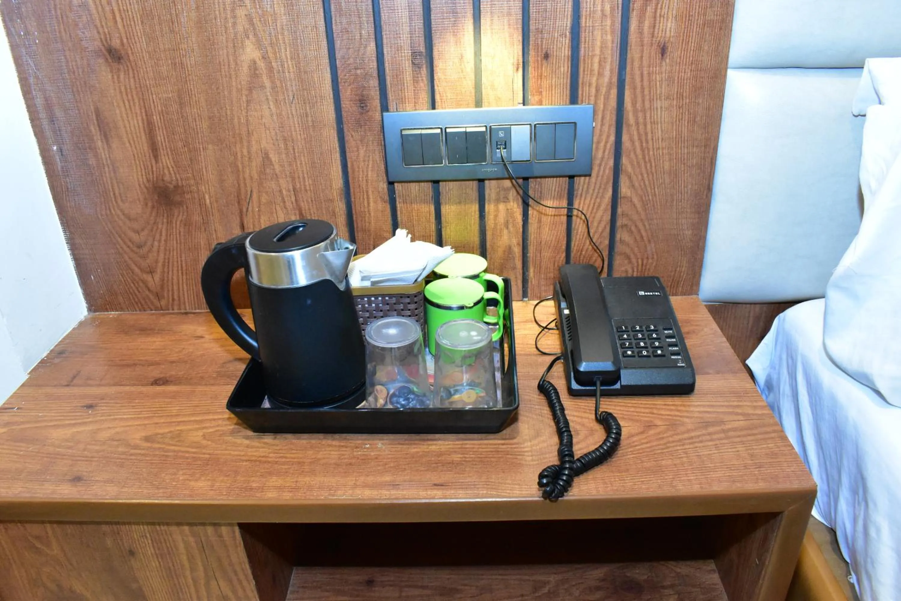Coffee/tea facilities, Bed in Hotel Anand Palace
