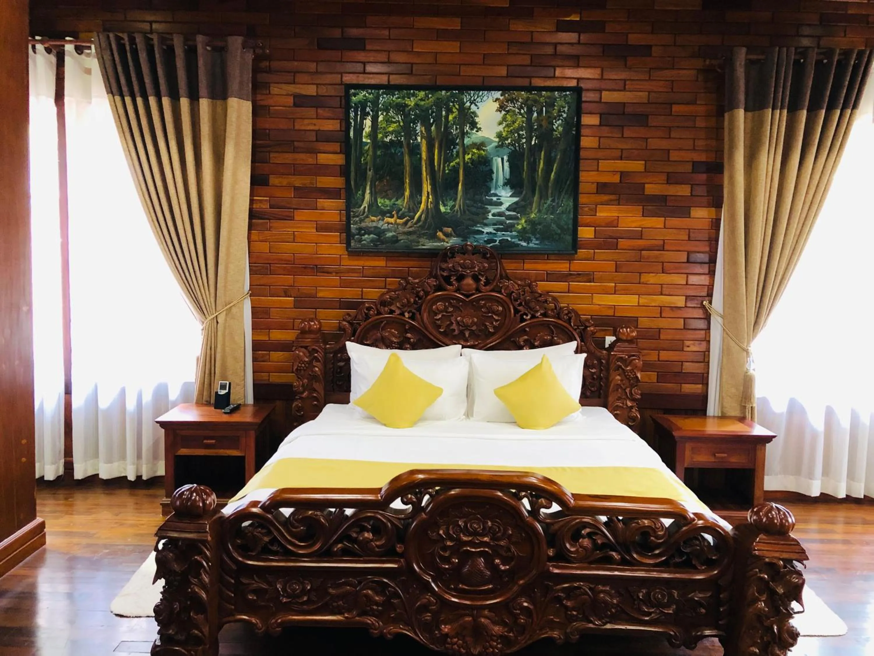 Bed in Try Palace Resort Kep