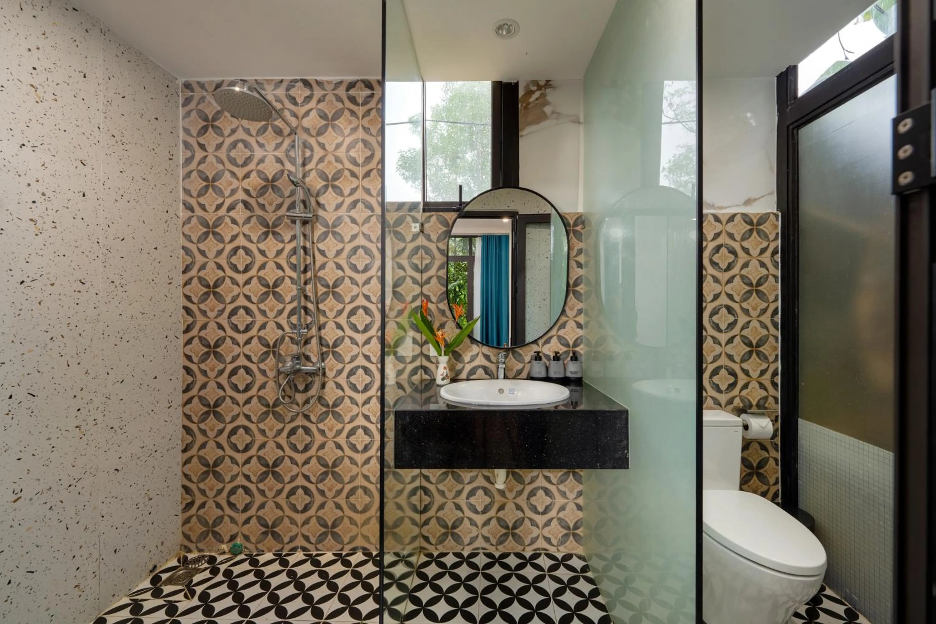 Shower in Gia Huy Riverside Hotel Hoi An