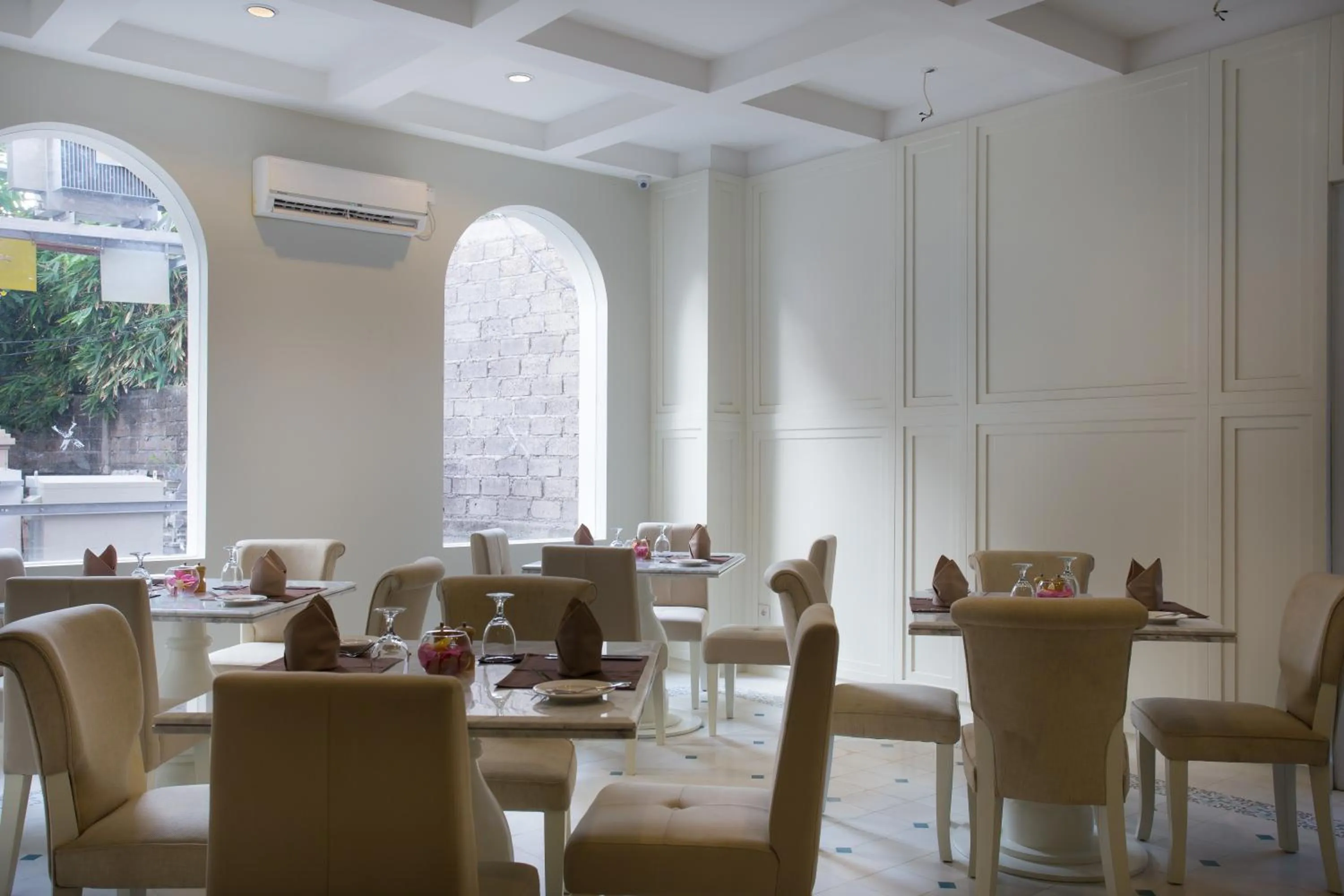 Restaurant/places to eat in Amalfi Hotel Seminyak