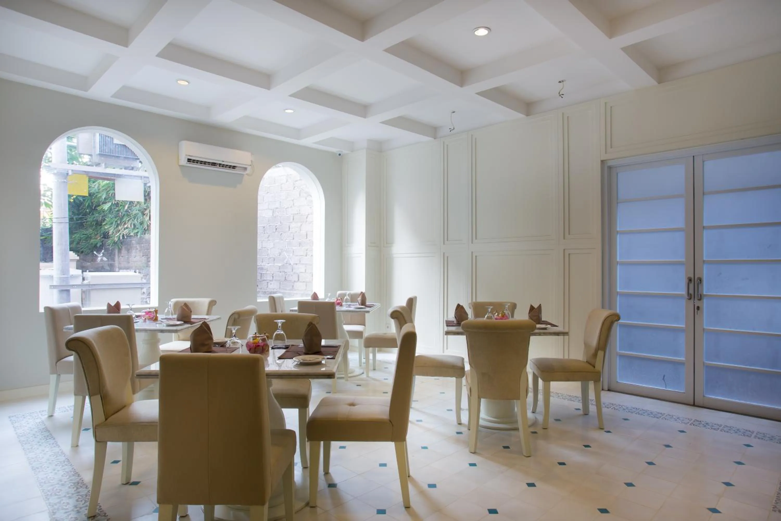 Restaurant/places to eat in Amalfi Hotel Seminyak