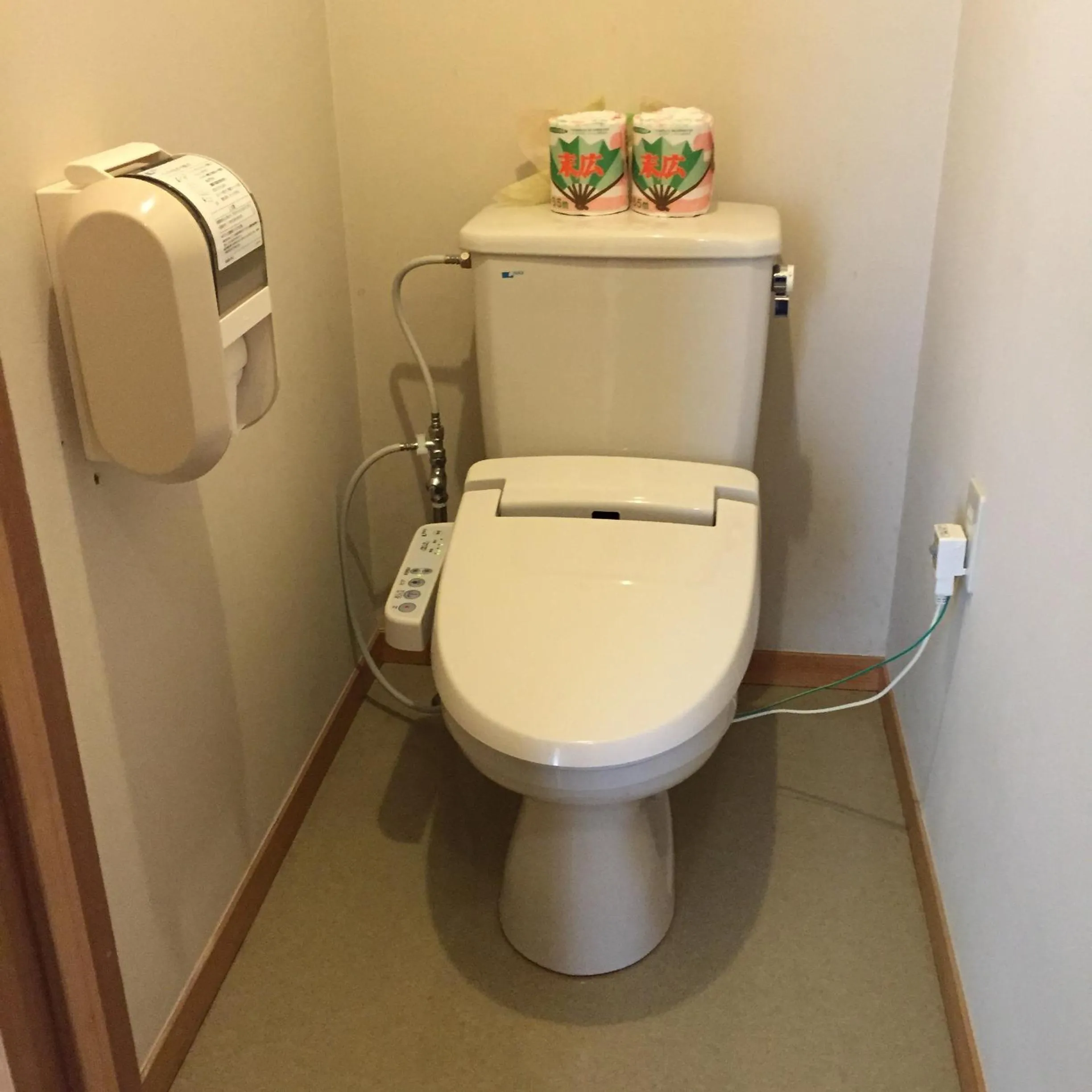 Toilet in Schole Hakuba