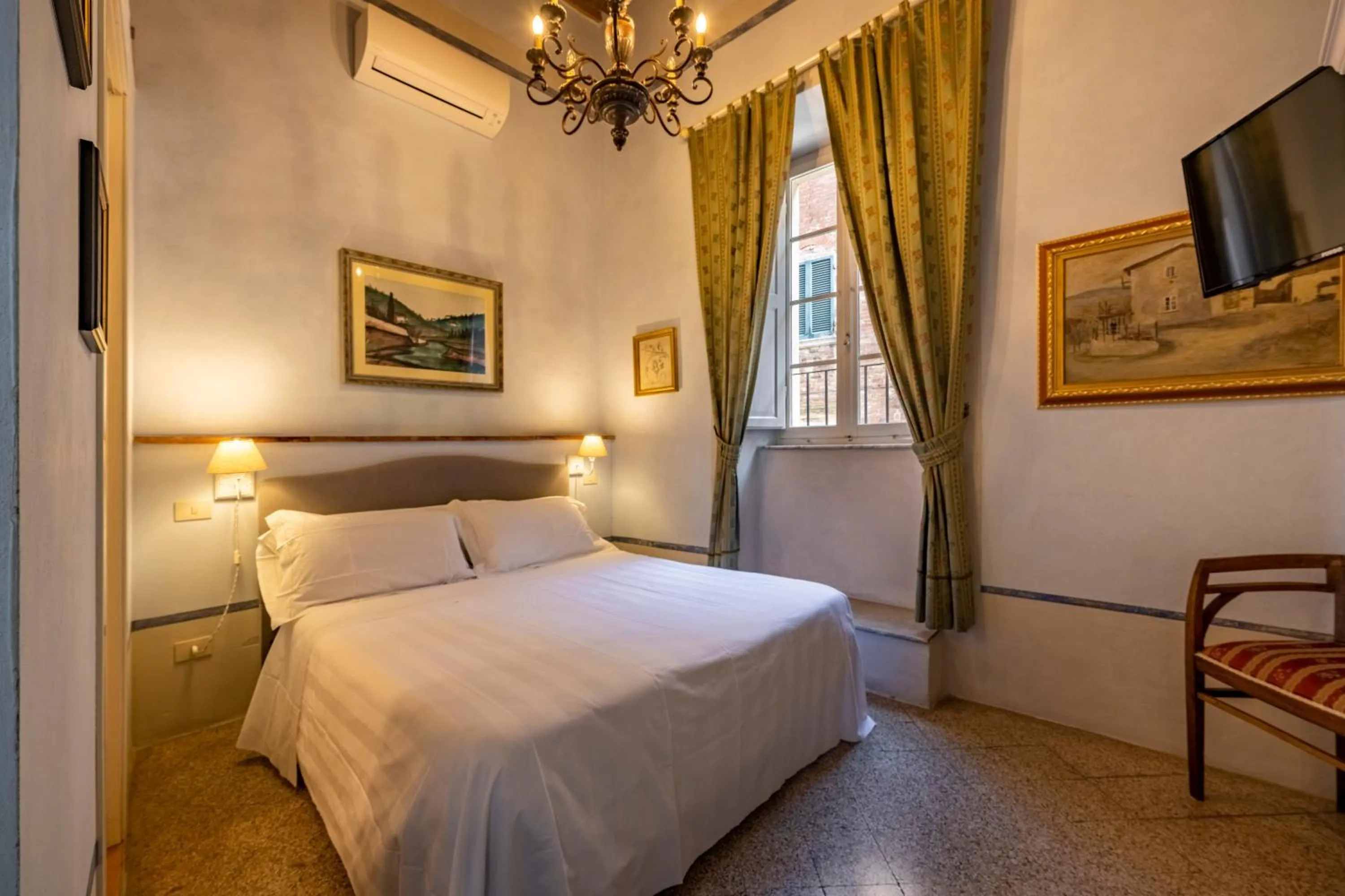 Bedroom, Bed in Palazzo Mosela Alla Porta
