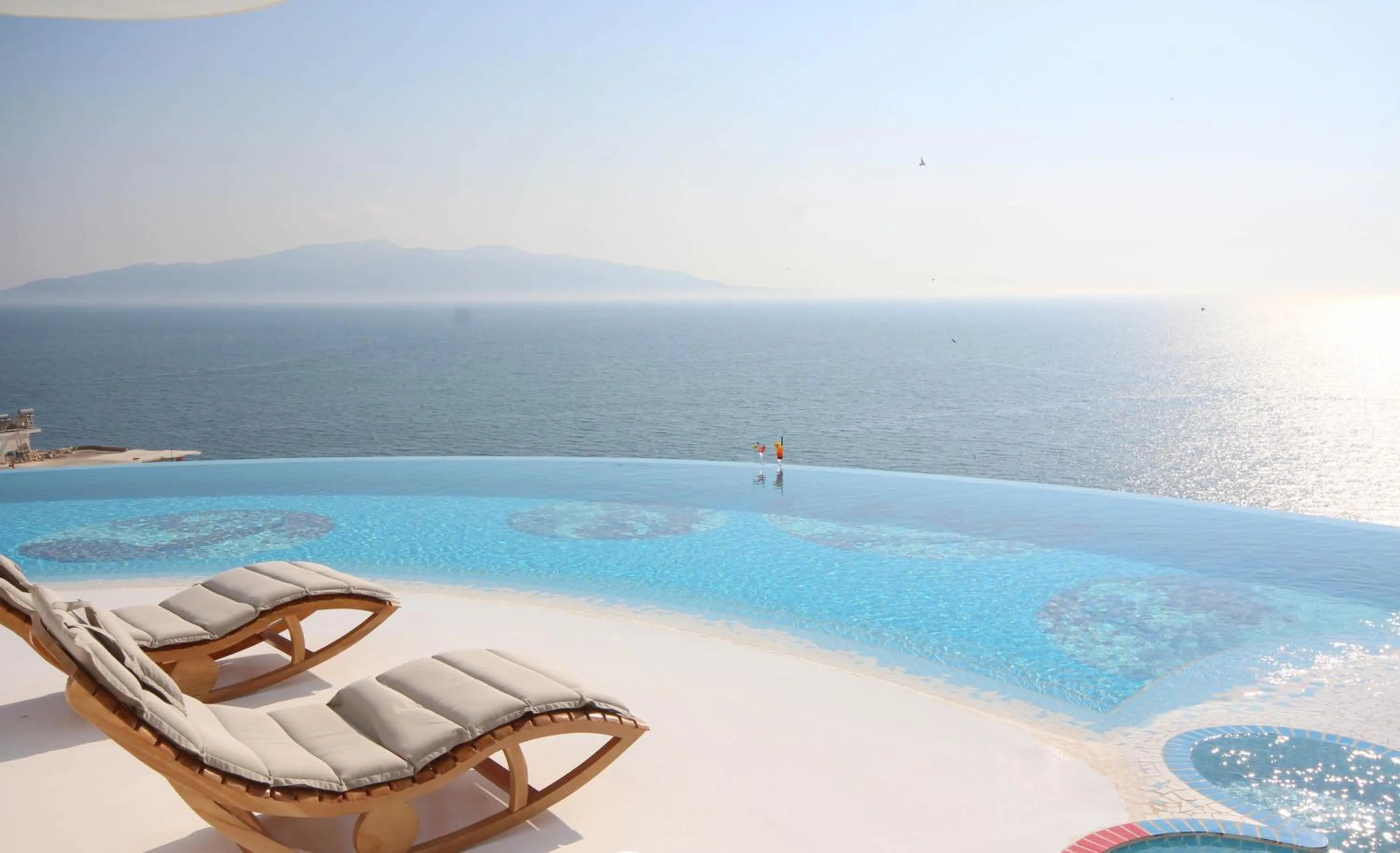 Day in Bougainville Bay Hotel