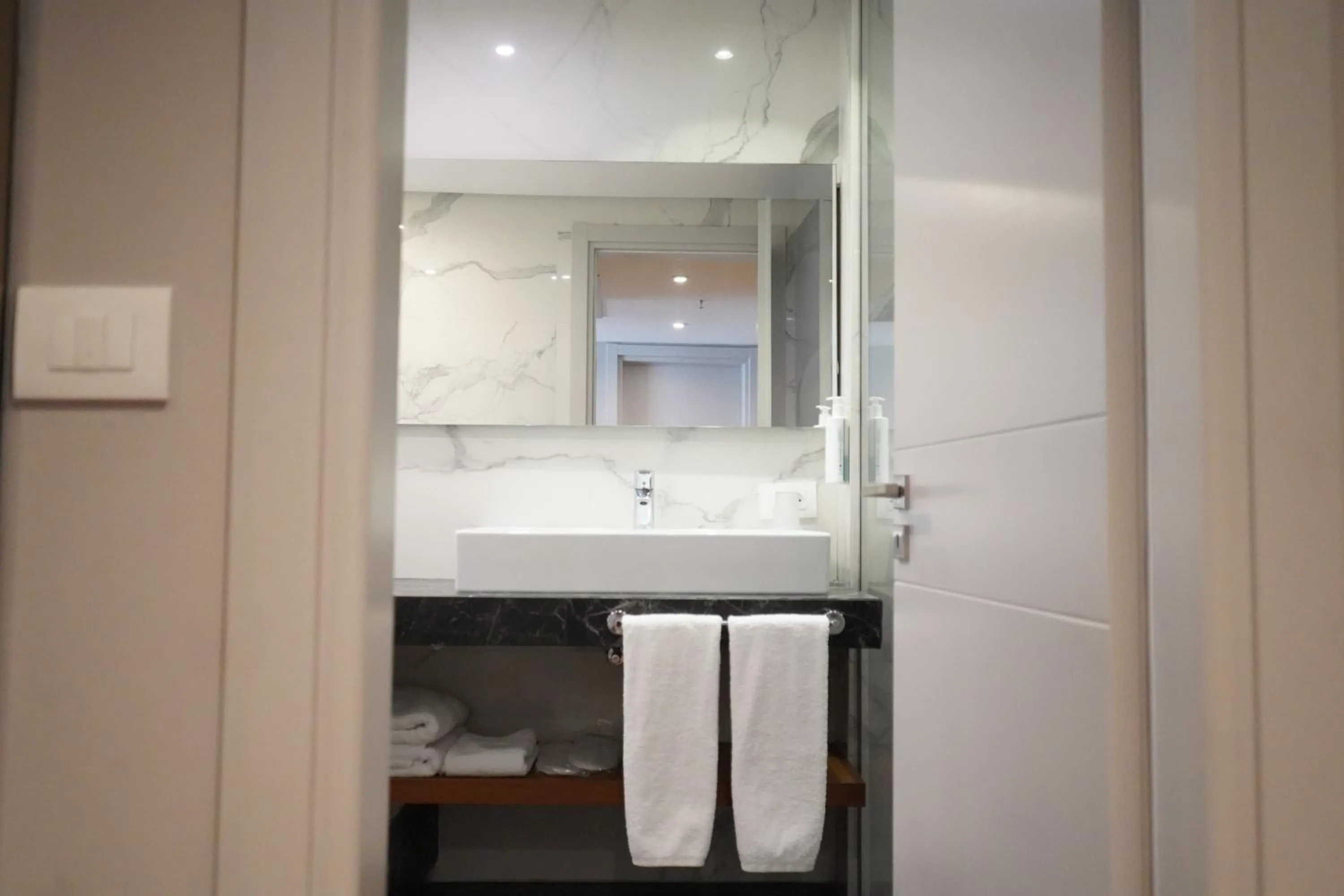 Shower in Bougainville Bay Hotel