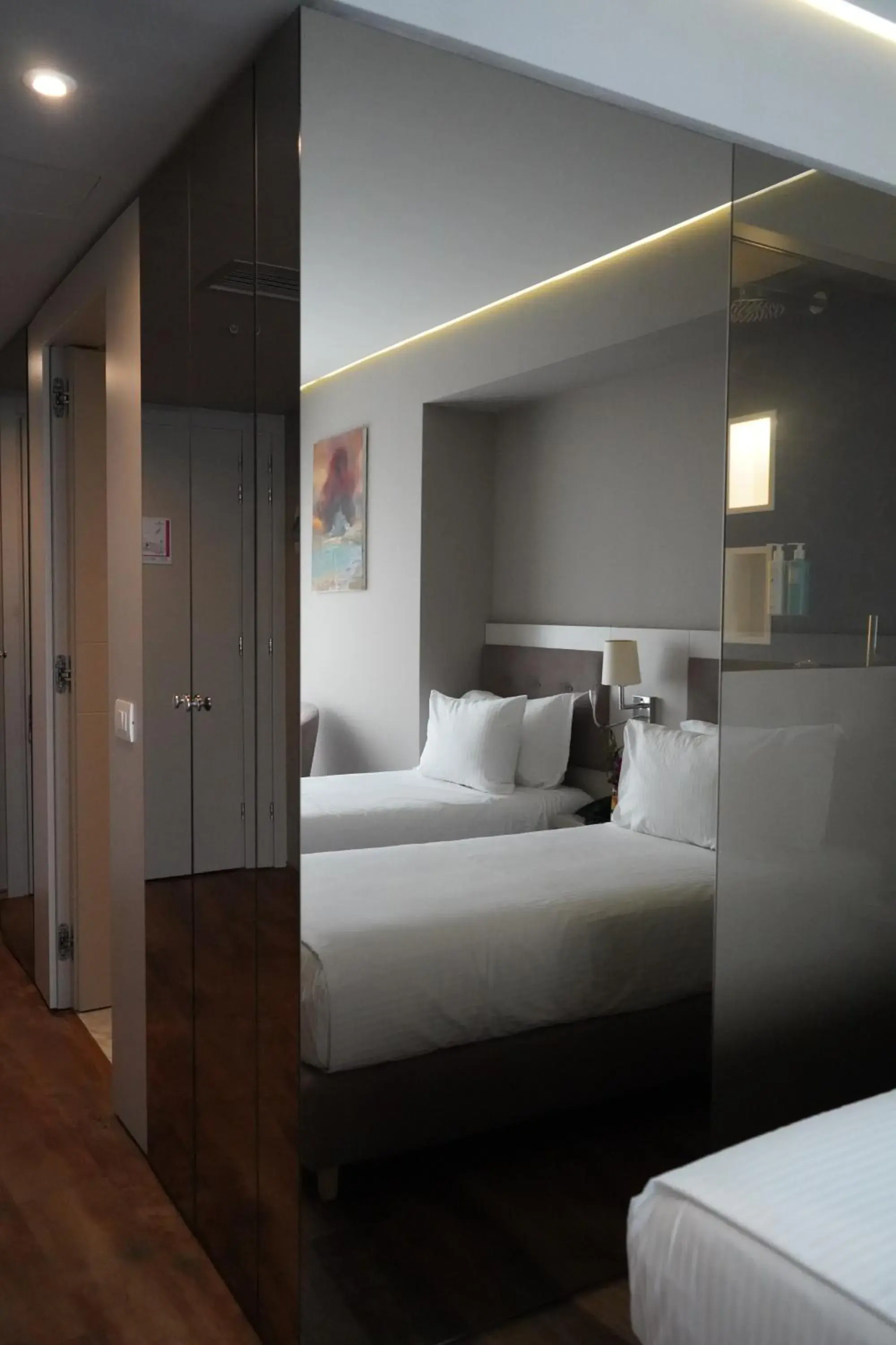 Twin Room with Sea View in Bougainville Bay Hotel Twin Room with Sea View in Bougainville Bay Hotel