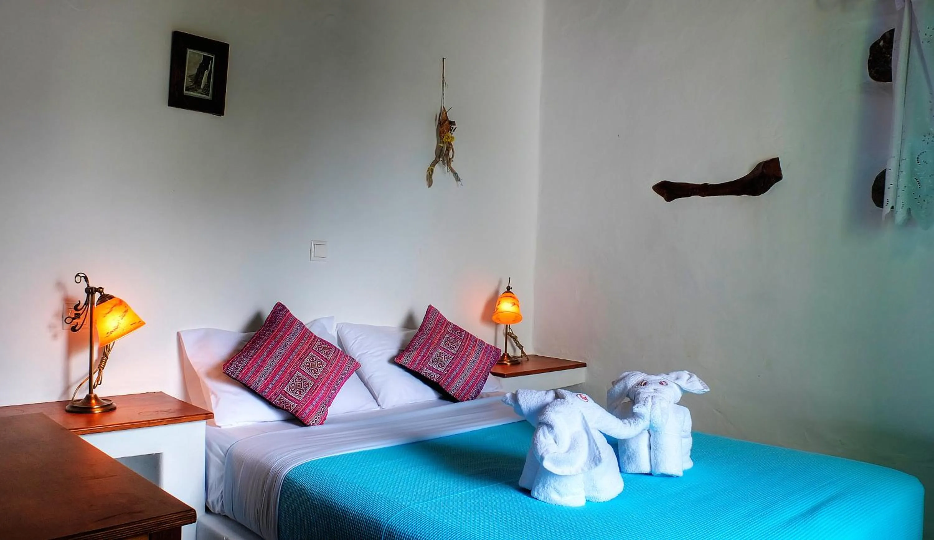 Bedroom, Bed in Pano Gitonia