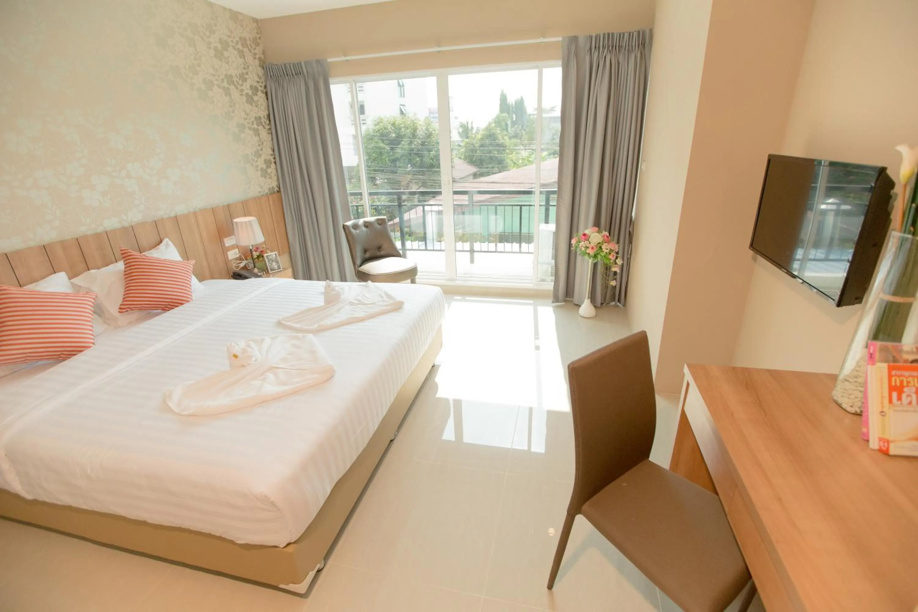 Day, Bed in The Bedroom Ladprao 101 Bangkok - SHA