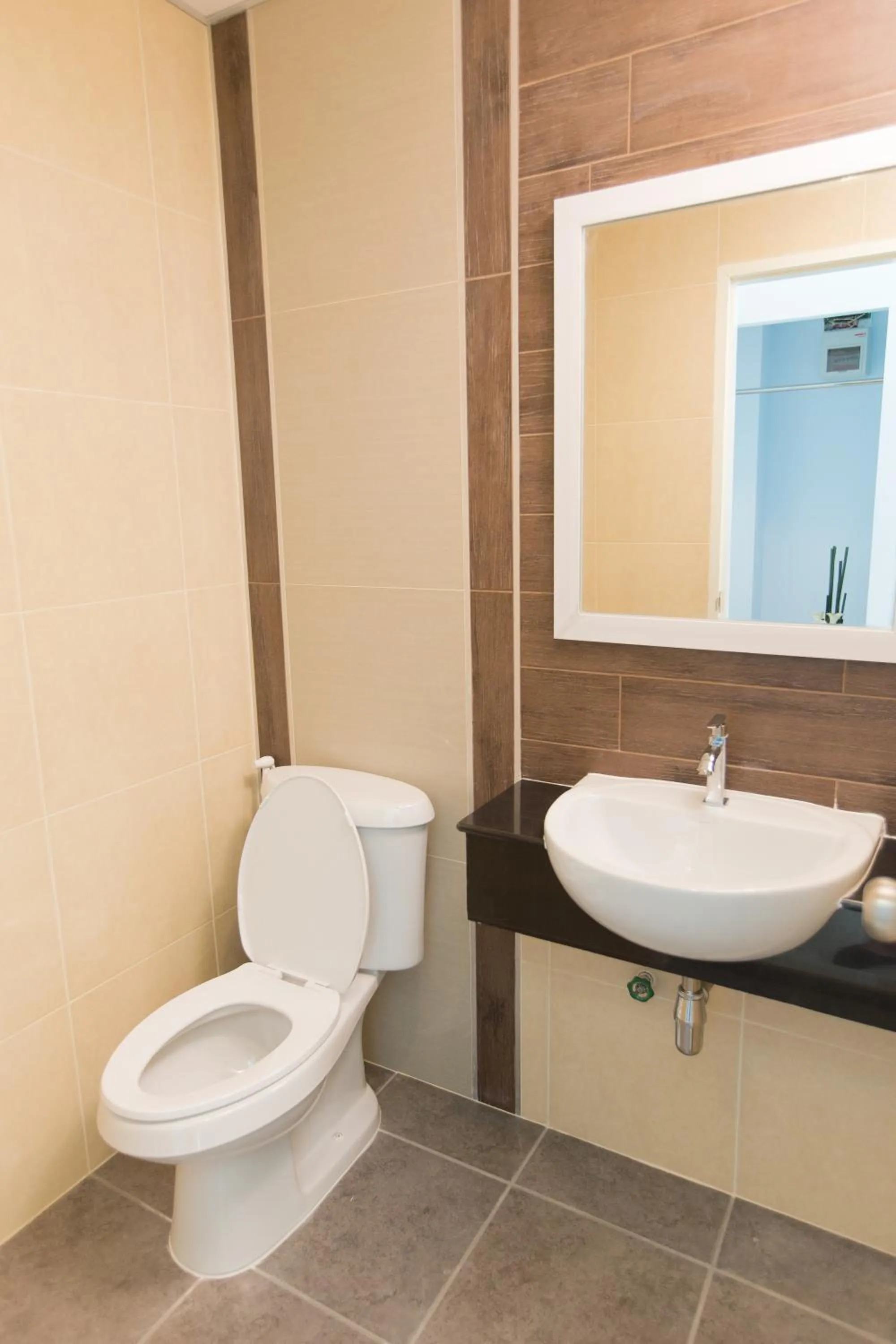 Bathroom in The Bedroom Ladprao 101 Bangkok - SHA