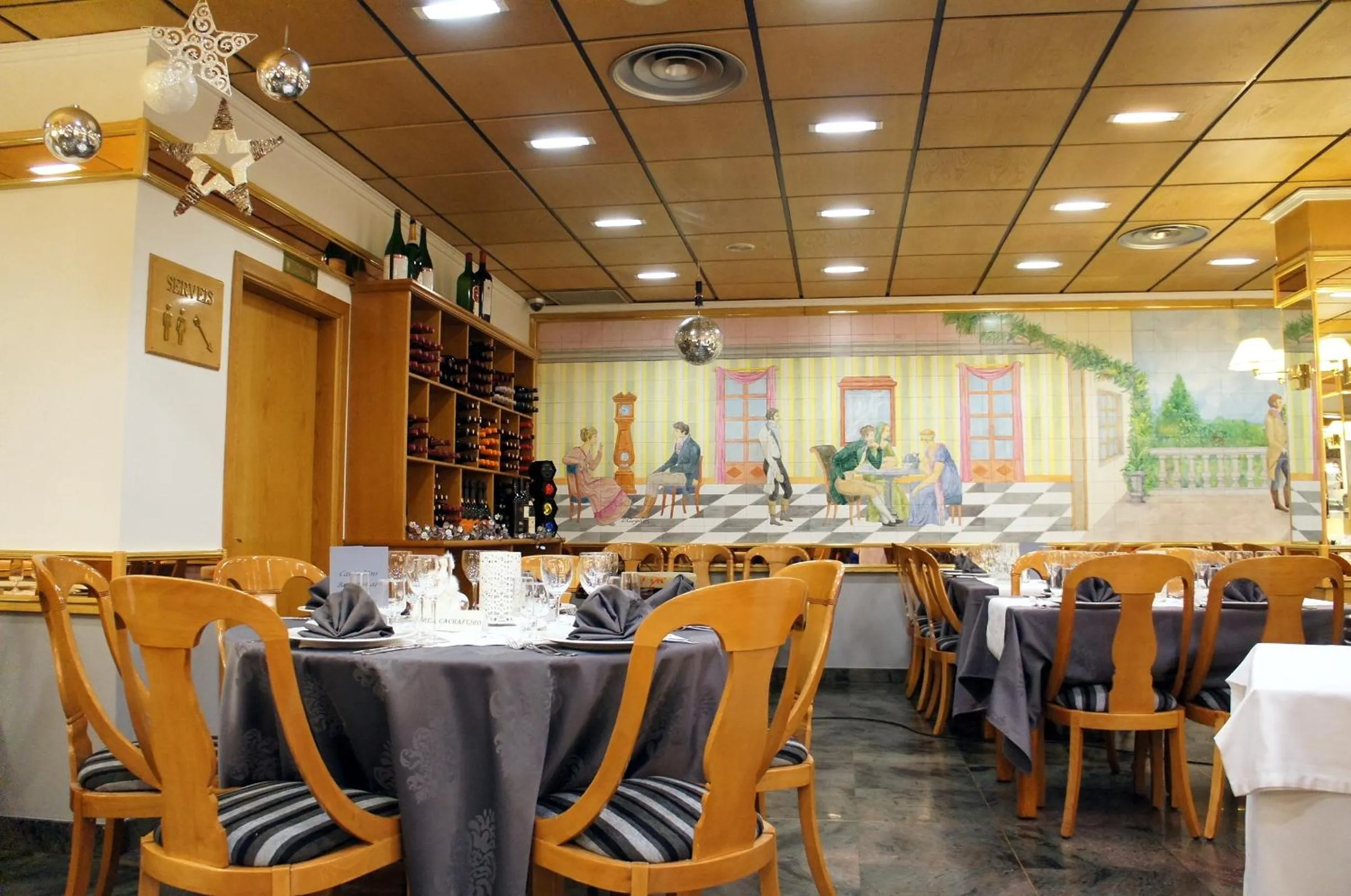 Restaurant/places to eat in Yomo Eureka