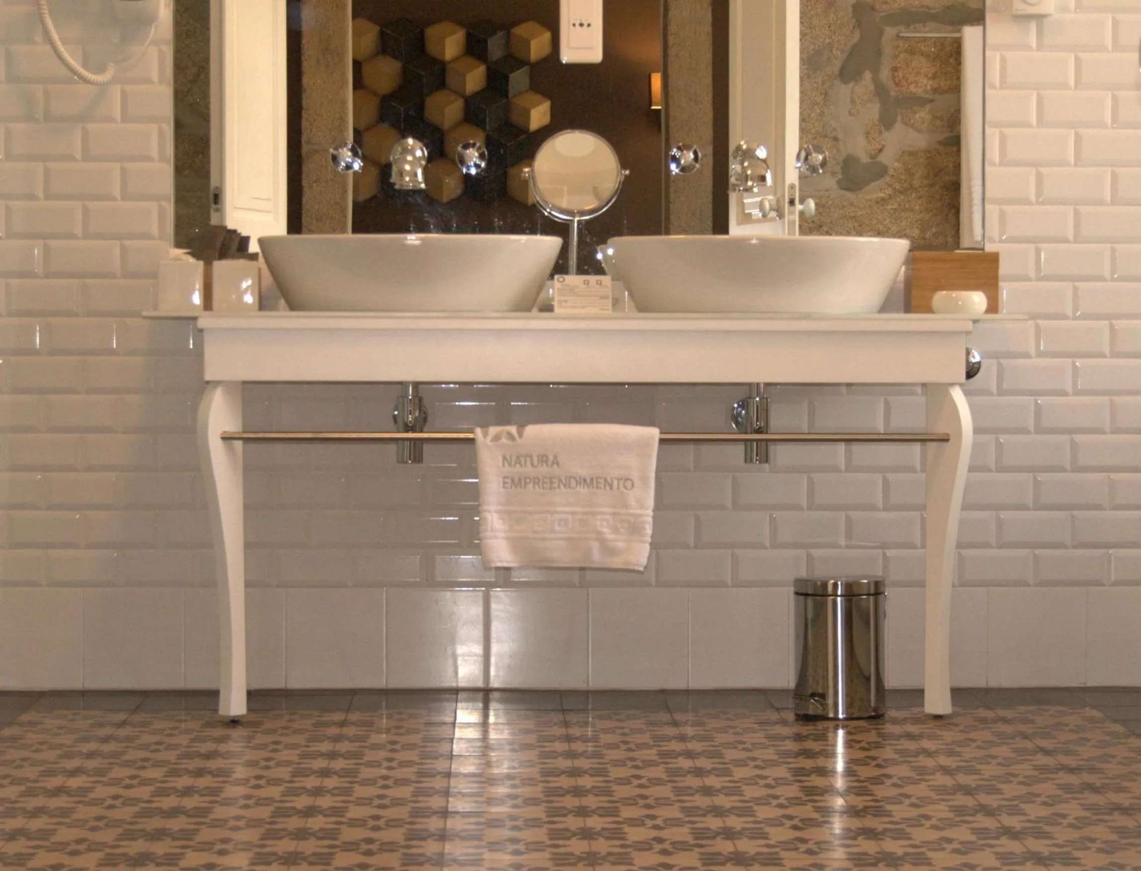 Bathroom in Longroiva Hotel Rural