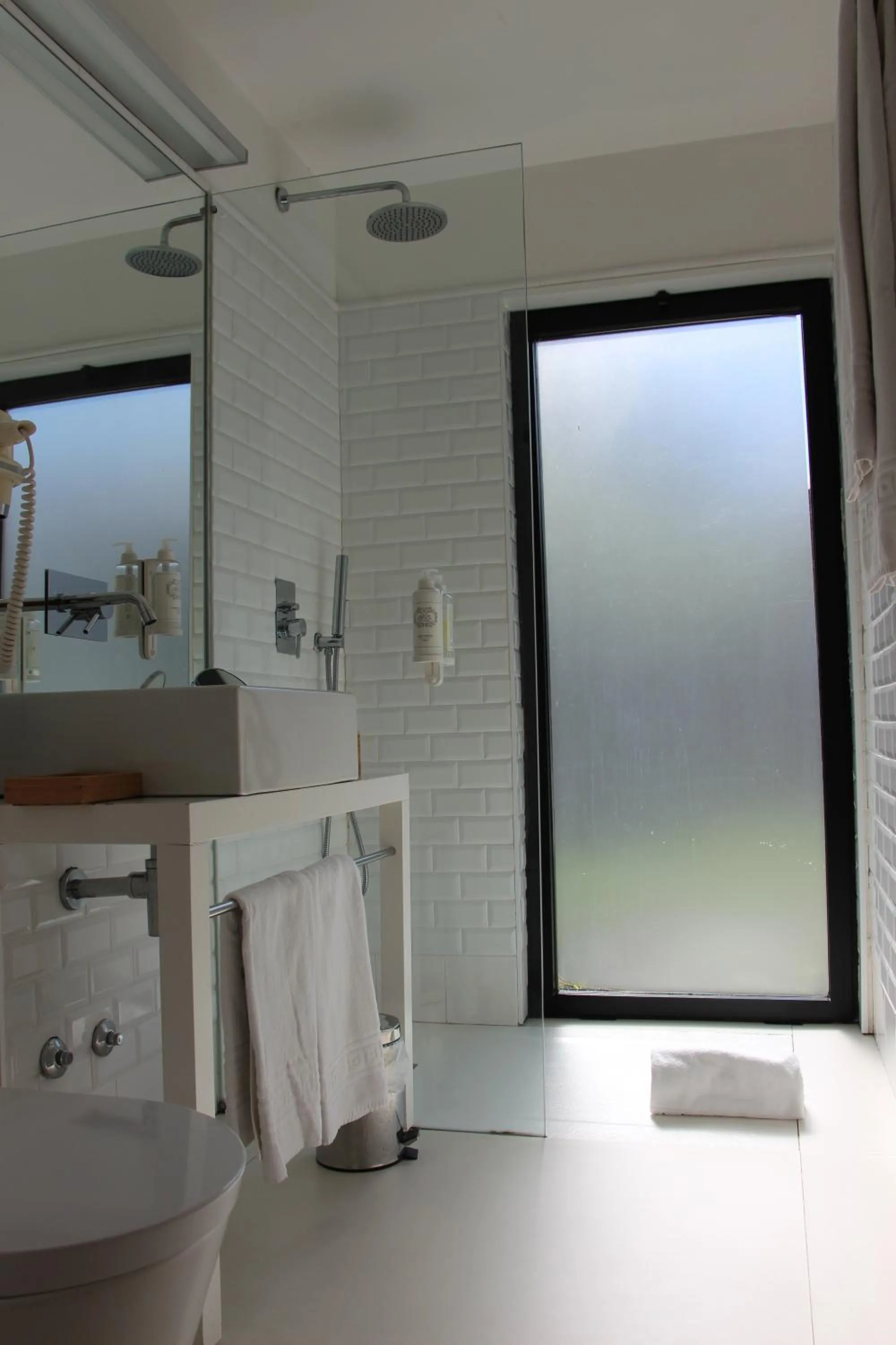 Bathroom in Longroiva Hotel Rural