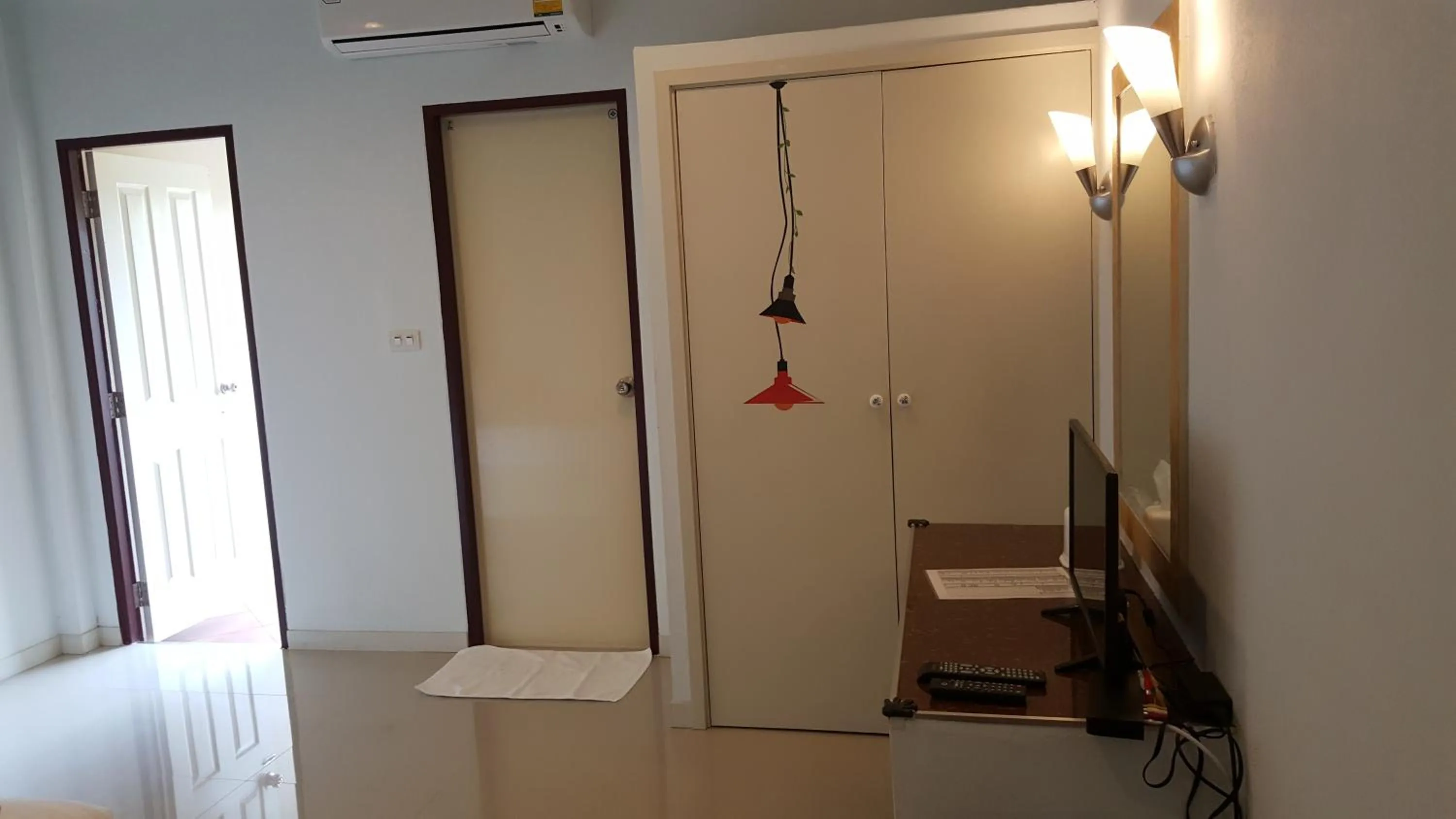 Juntima Place at Amphawa