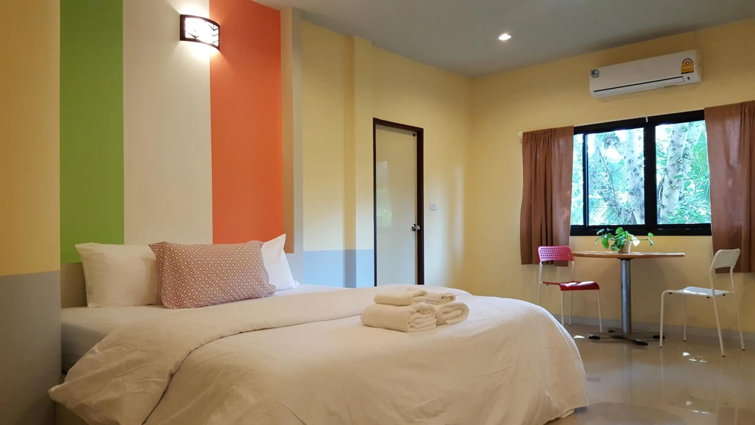 Bed in Juntima Place at Amphawa