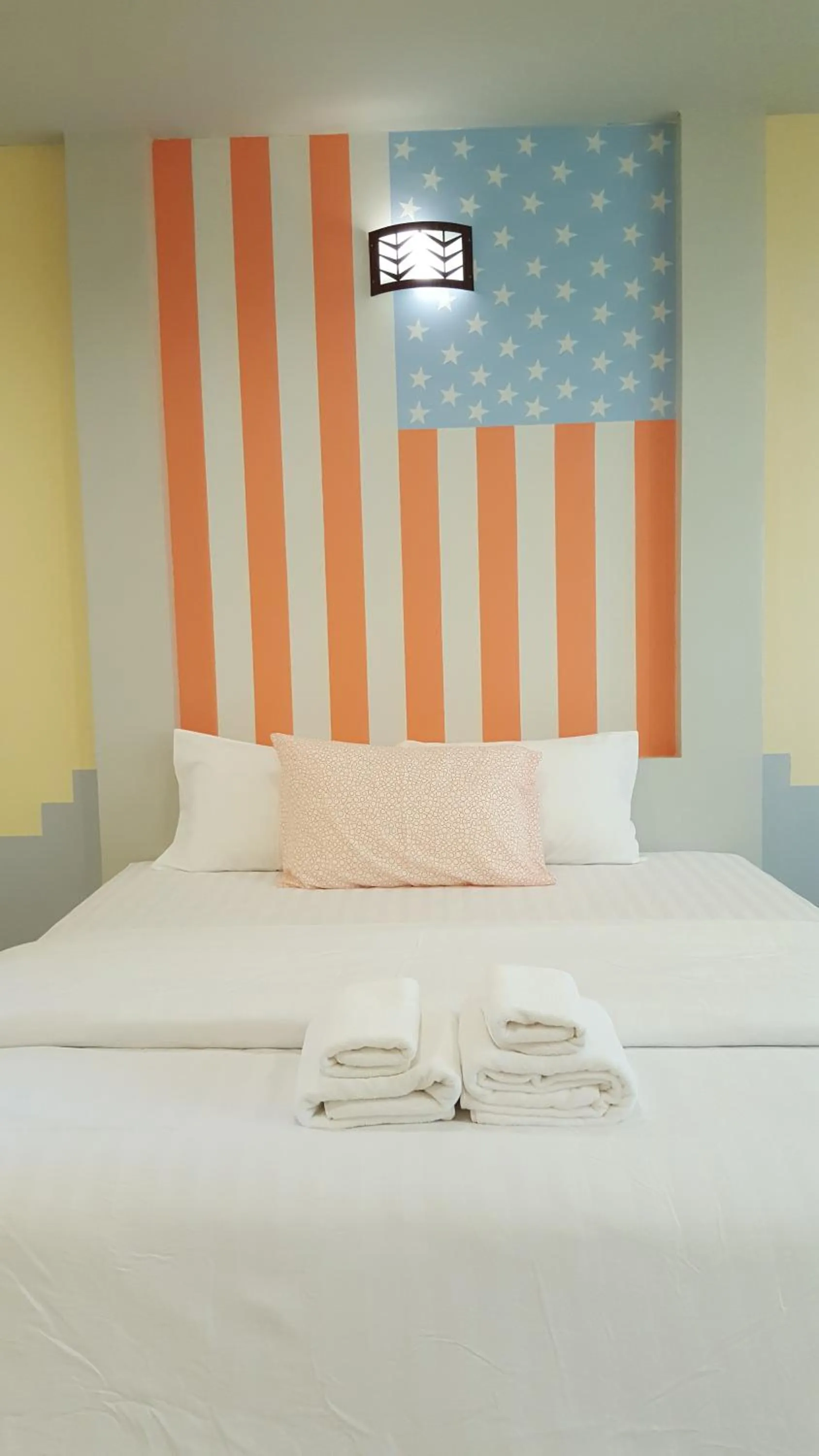 Bed in Juntima Place at Amphawa