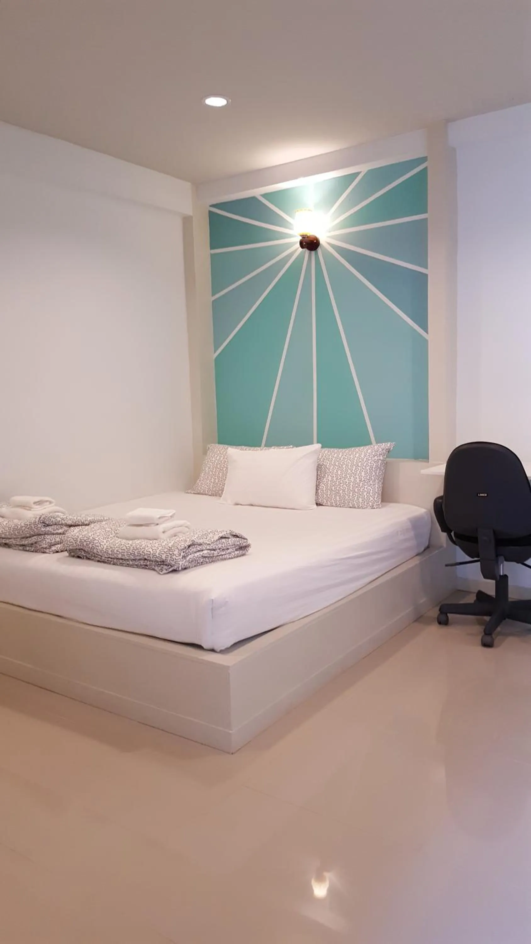 Bed in Juntima Place at Amphawa