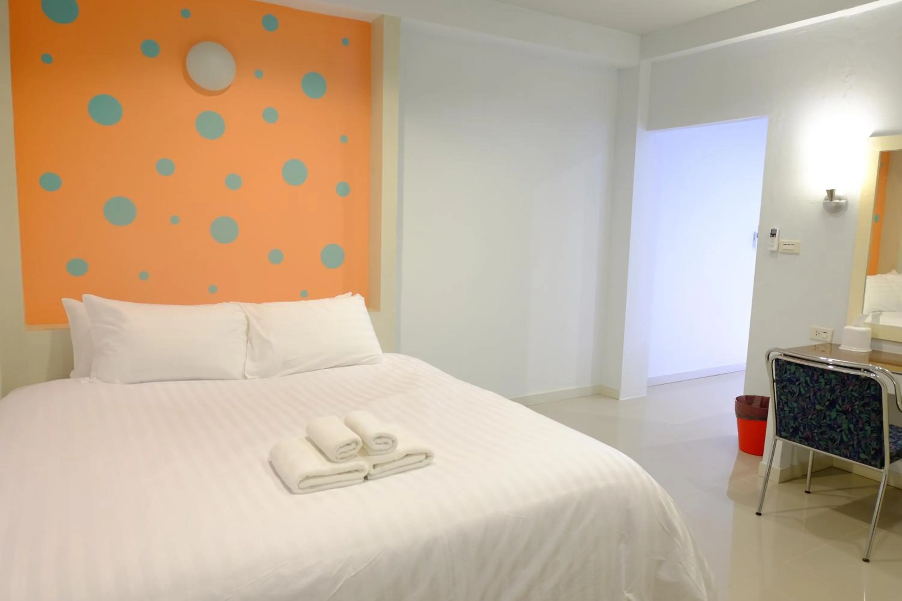 Bed in Juntima Place at Amphawa