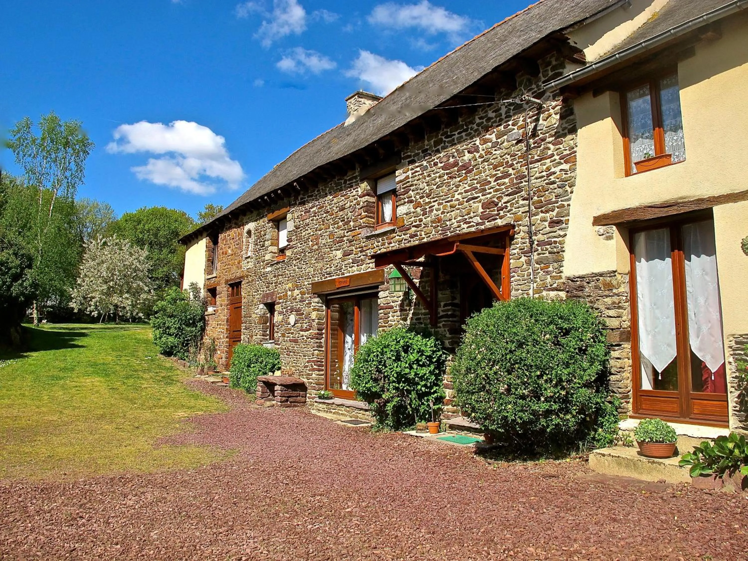 Facade/entrance in Kerarz - Chambre d'hôtes