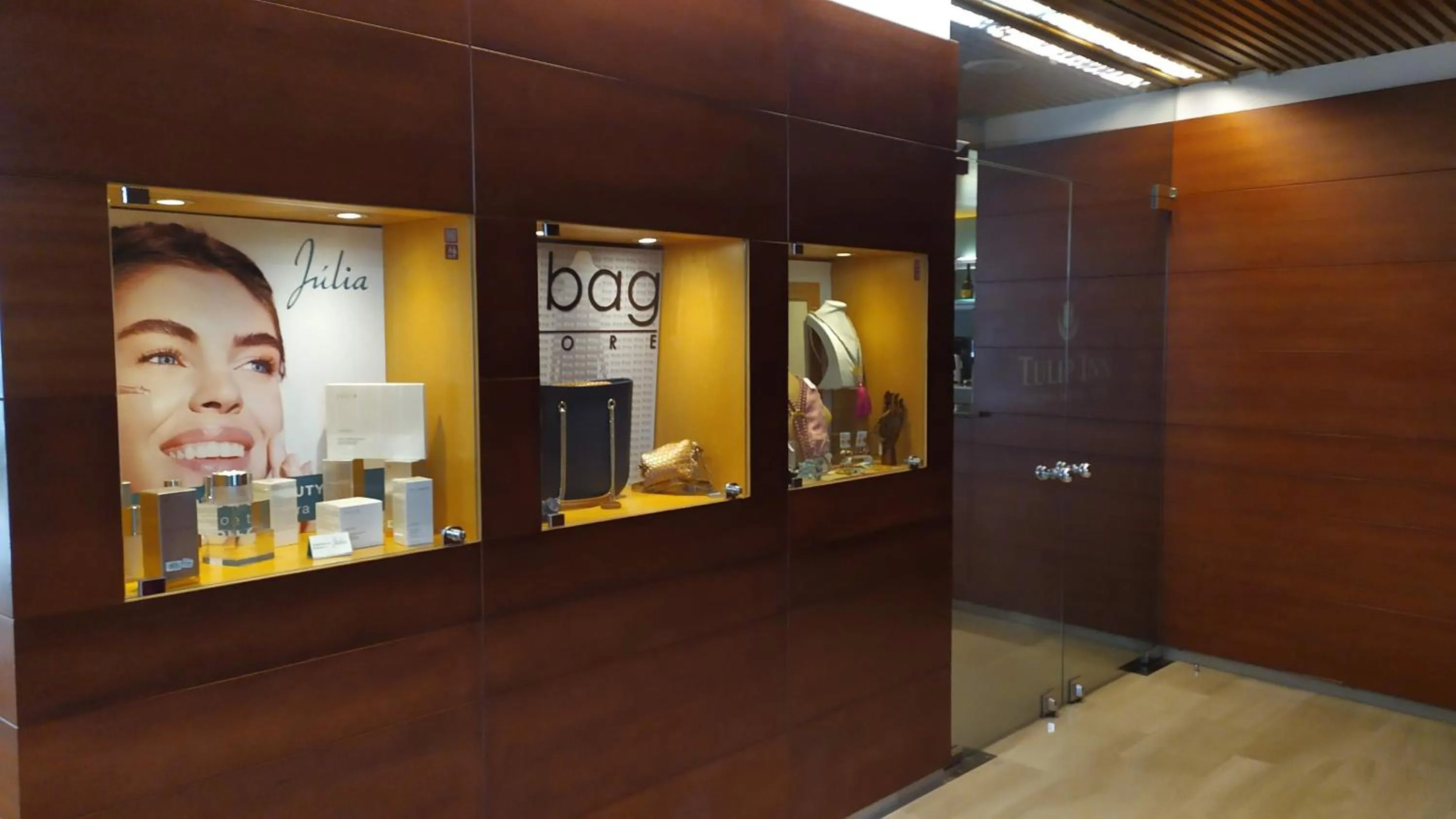 Lobby or reception in Sercotel Delfos Andorra