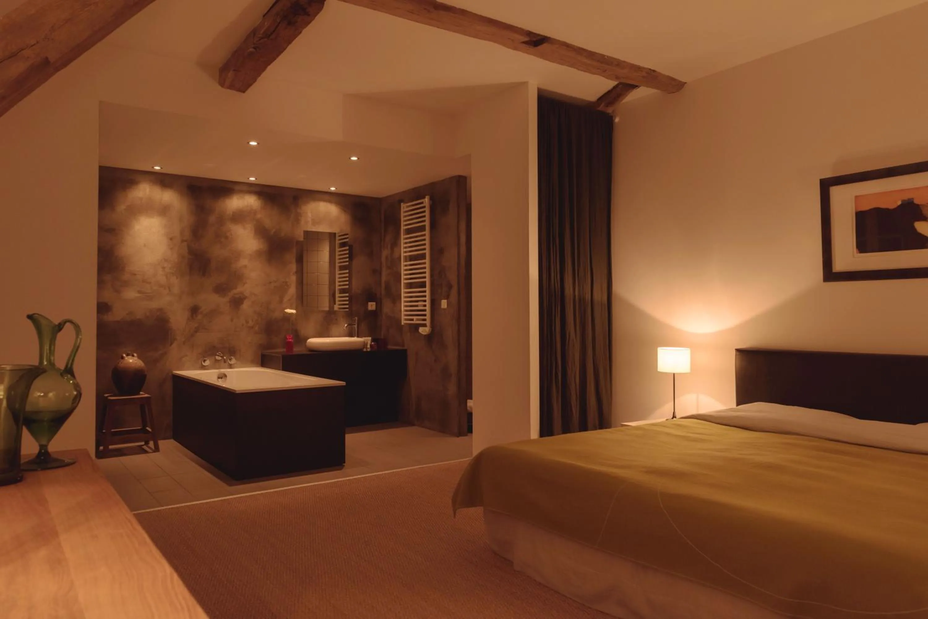 Photo of the whole room, Bed in Moulin Renaudiots - Escapade Luxe Refuge cosy & Bourgogne au coin du feu