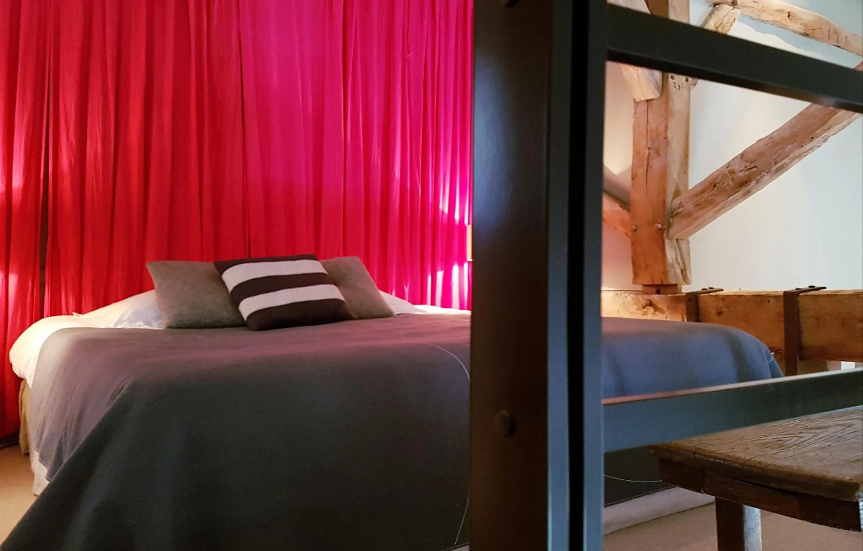 Bed in Moulin Renaudiots - Escapade Luxe Refuge cosy & Bourgogne au coin du feu