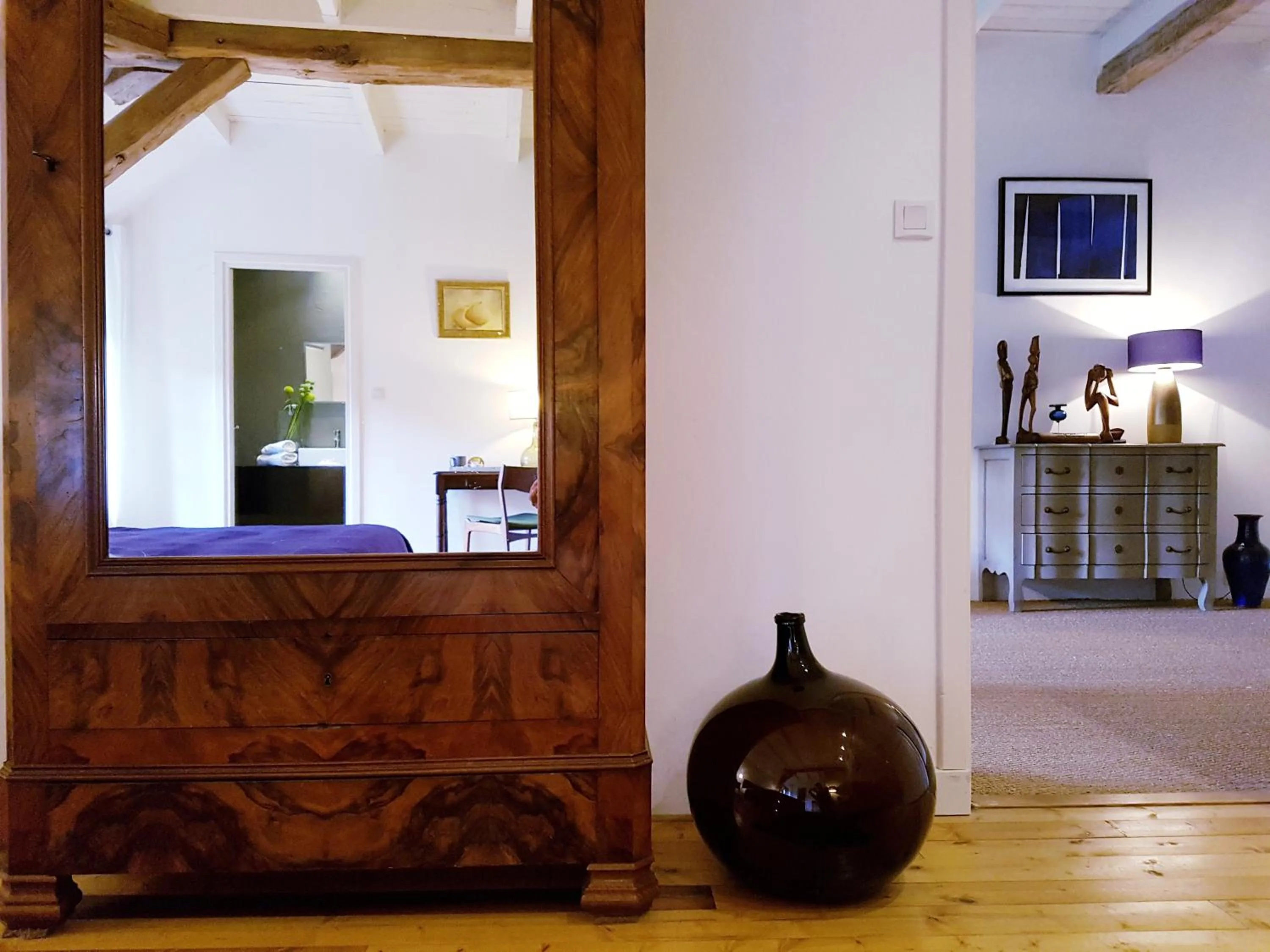 Decorative detail in Moulin Renaudiots - Escapade Luxe Refuge cosy & Bourgogne au coin du feu