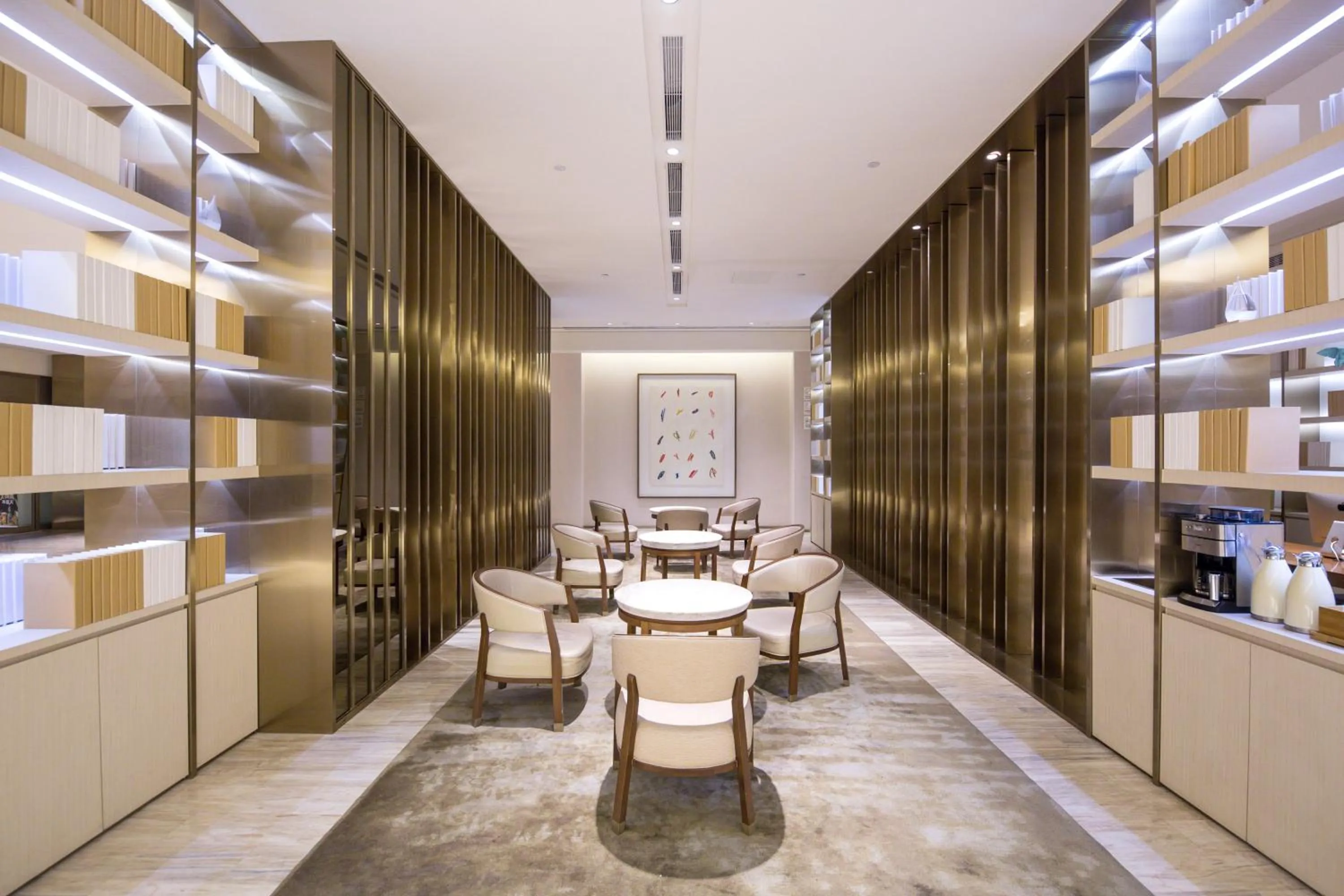 Seating area in JI Hotel Beijing West Station South Square