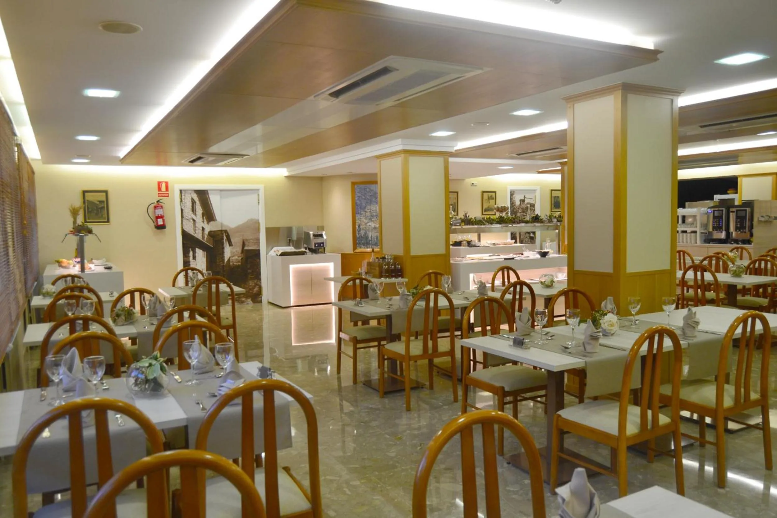 Restaurant/places to eat in Hotel Guillem & Spa