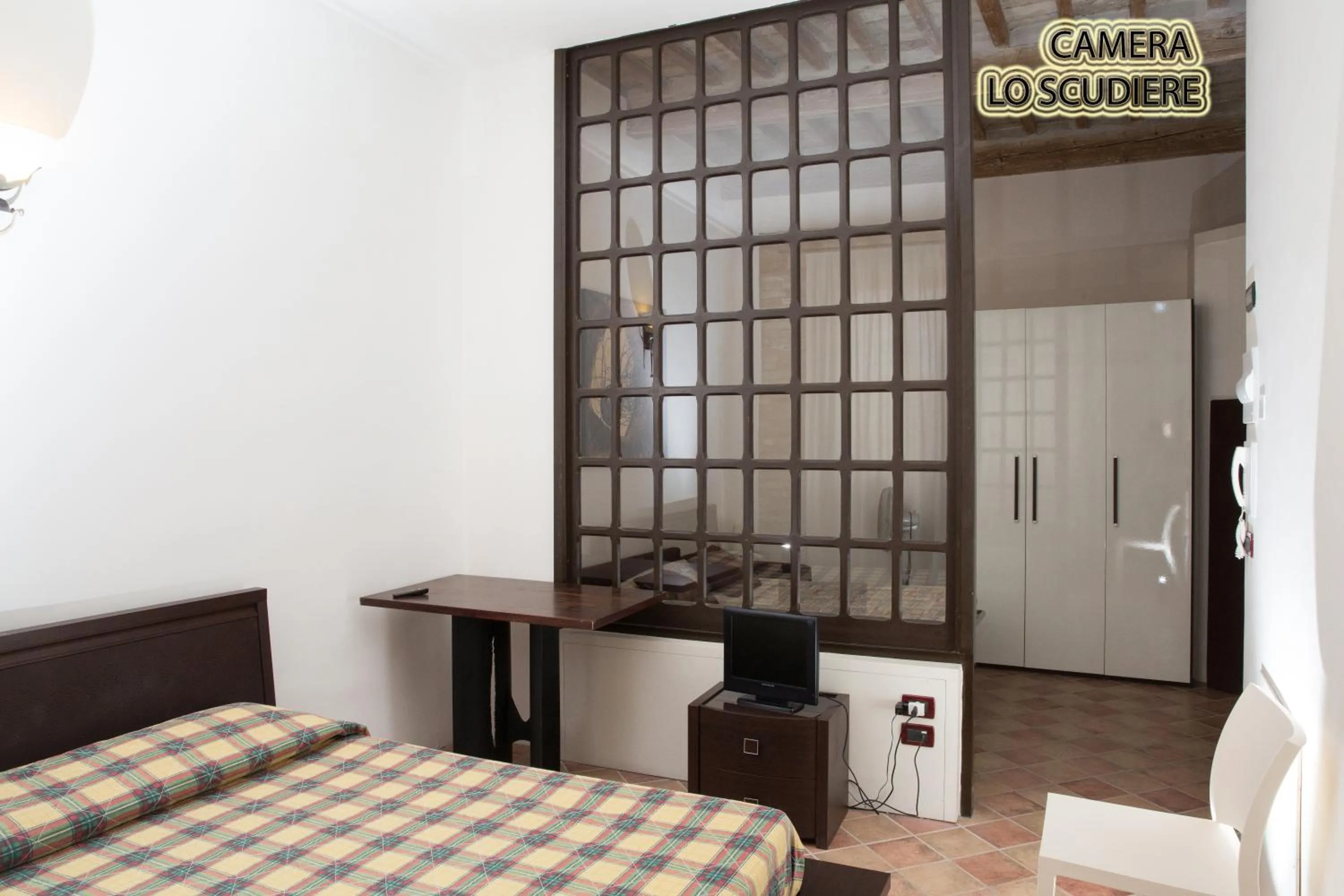 Bed in Hotel Palazzo Meraviglia Albergo diffuso