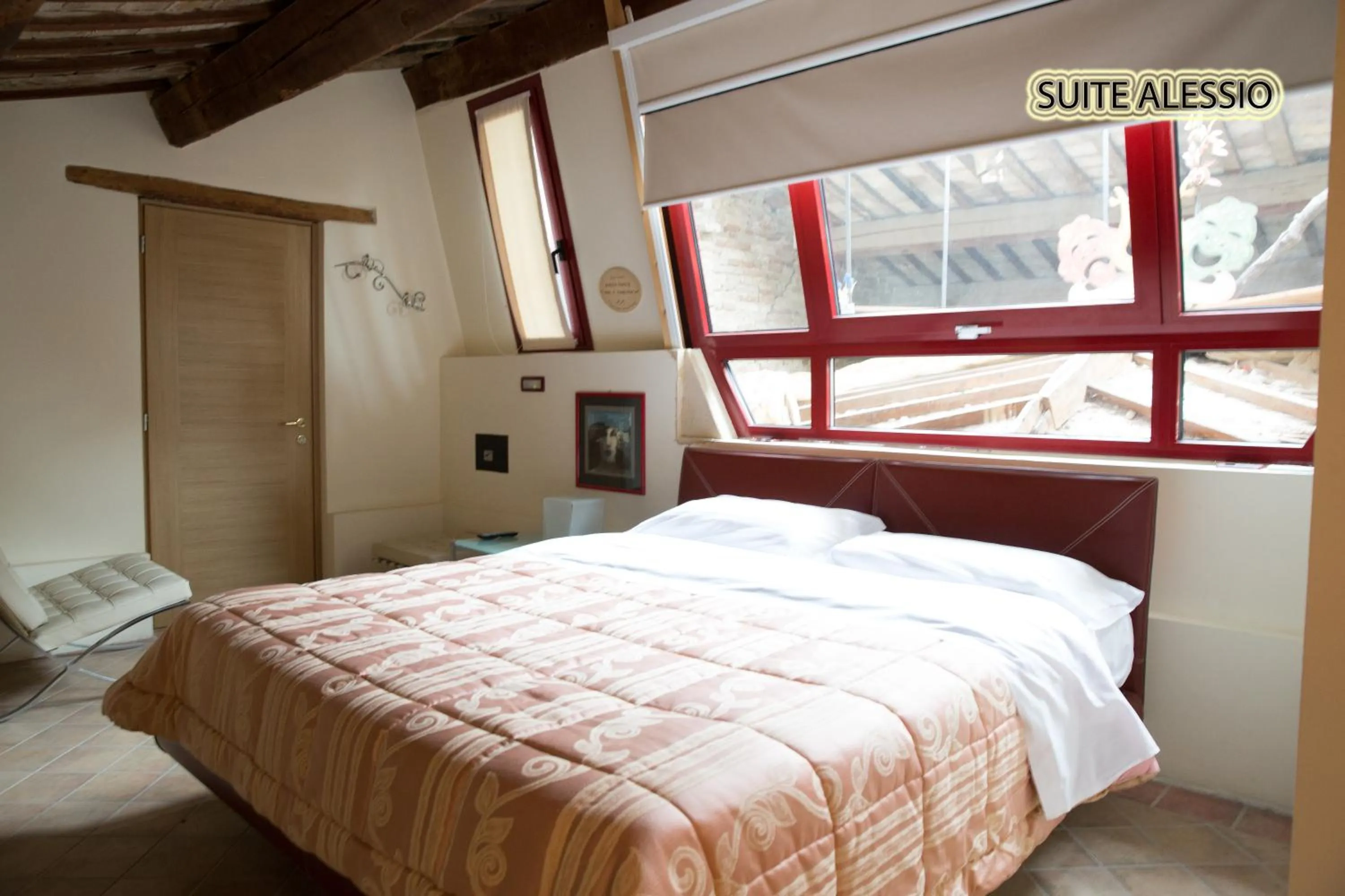 Bed in Hotel Palazzo Meraviglia Albergo diffuso