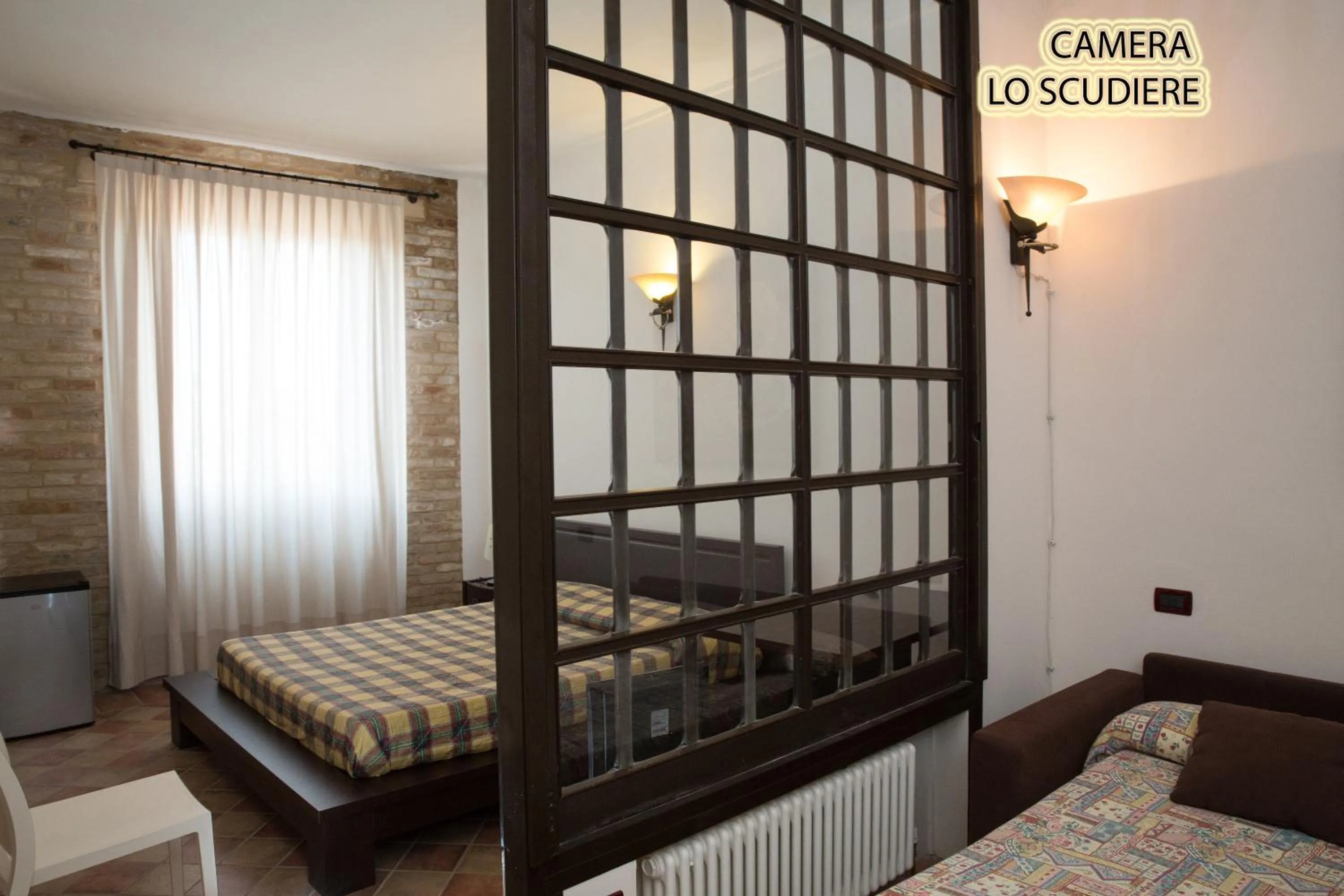 Bed in Hotel Palazzo Meraviglia Albergo diffuso