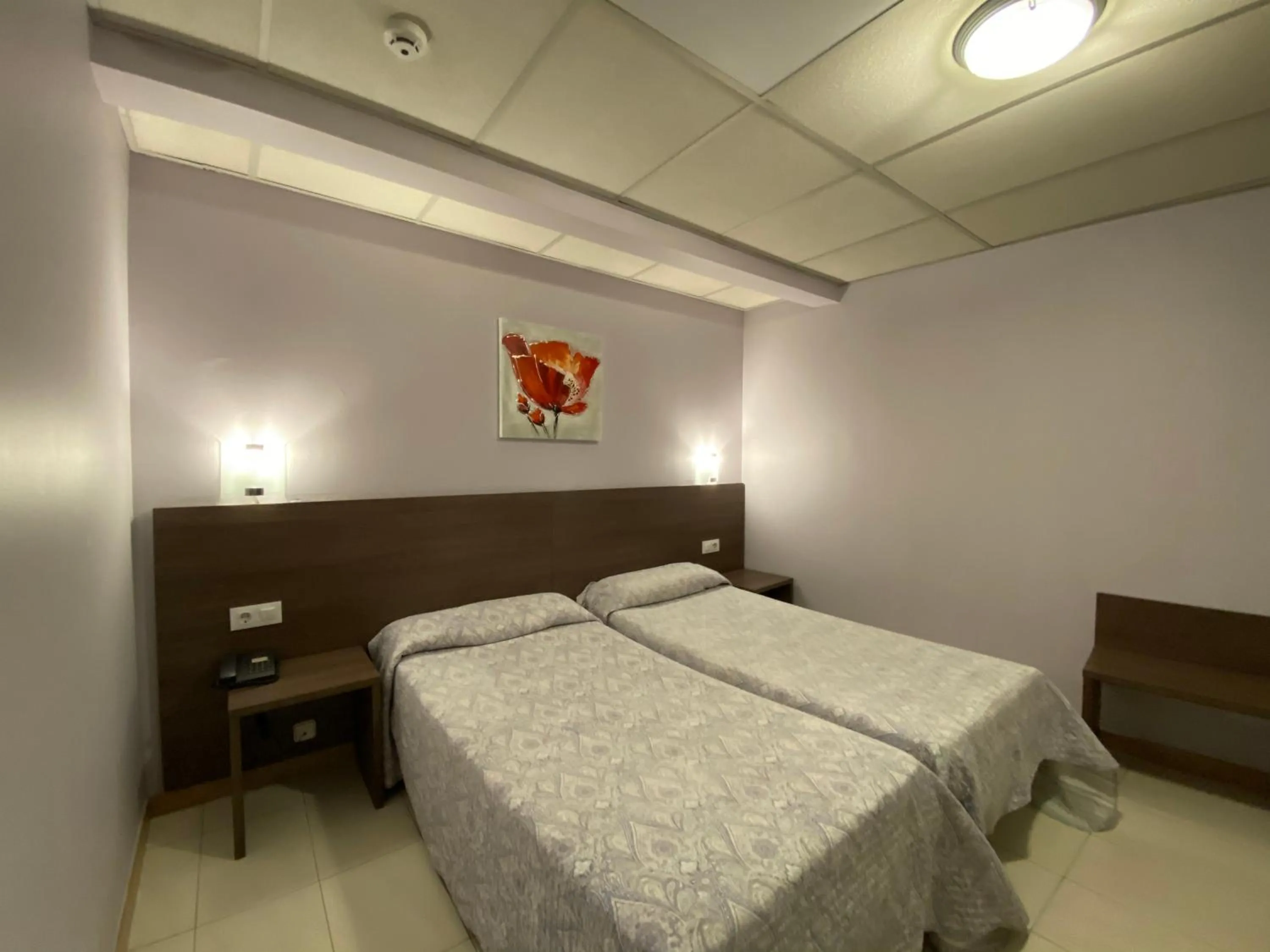 Somriu Hotel City M28