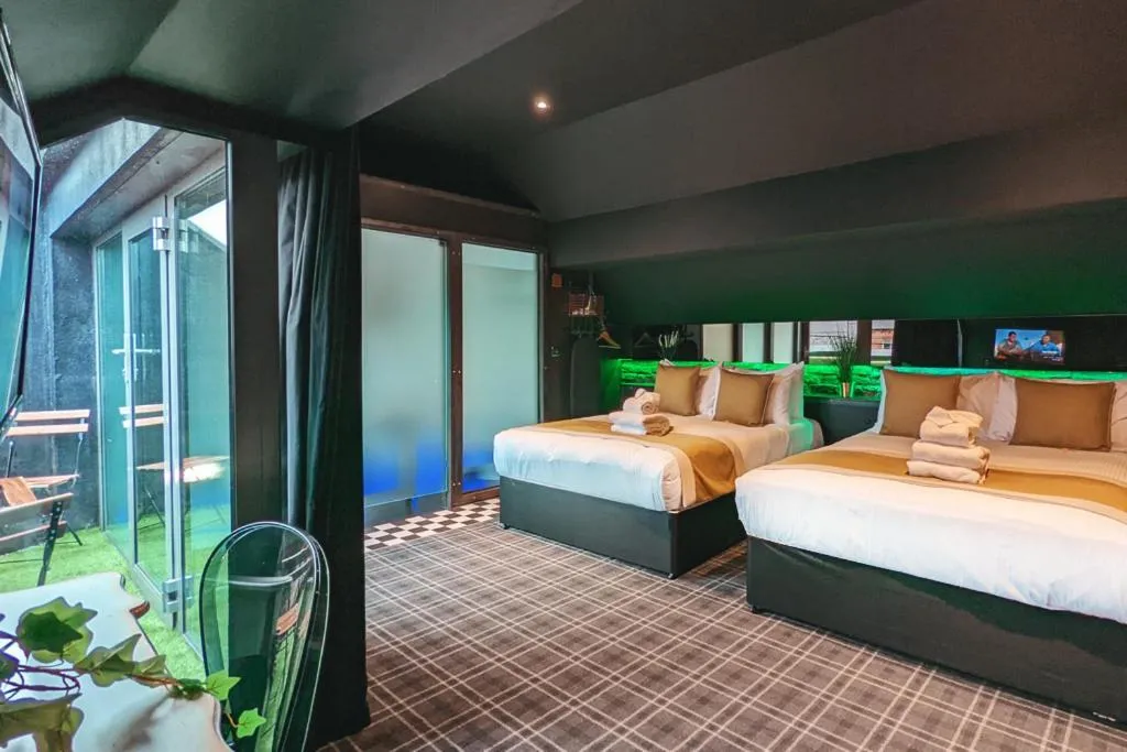 Bed in Briggate Hotel