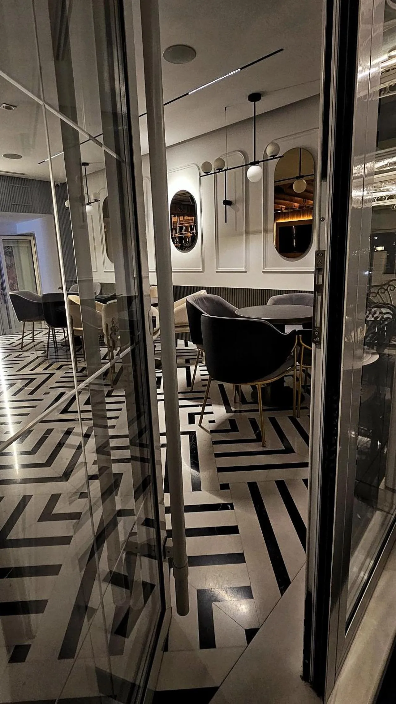 Coffee/tea facilities in Hotel Queen