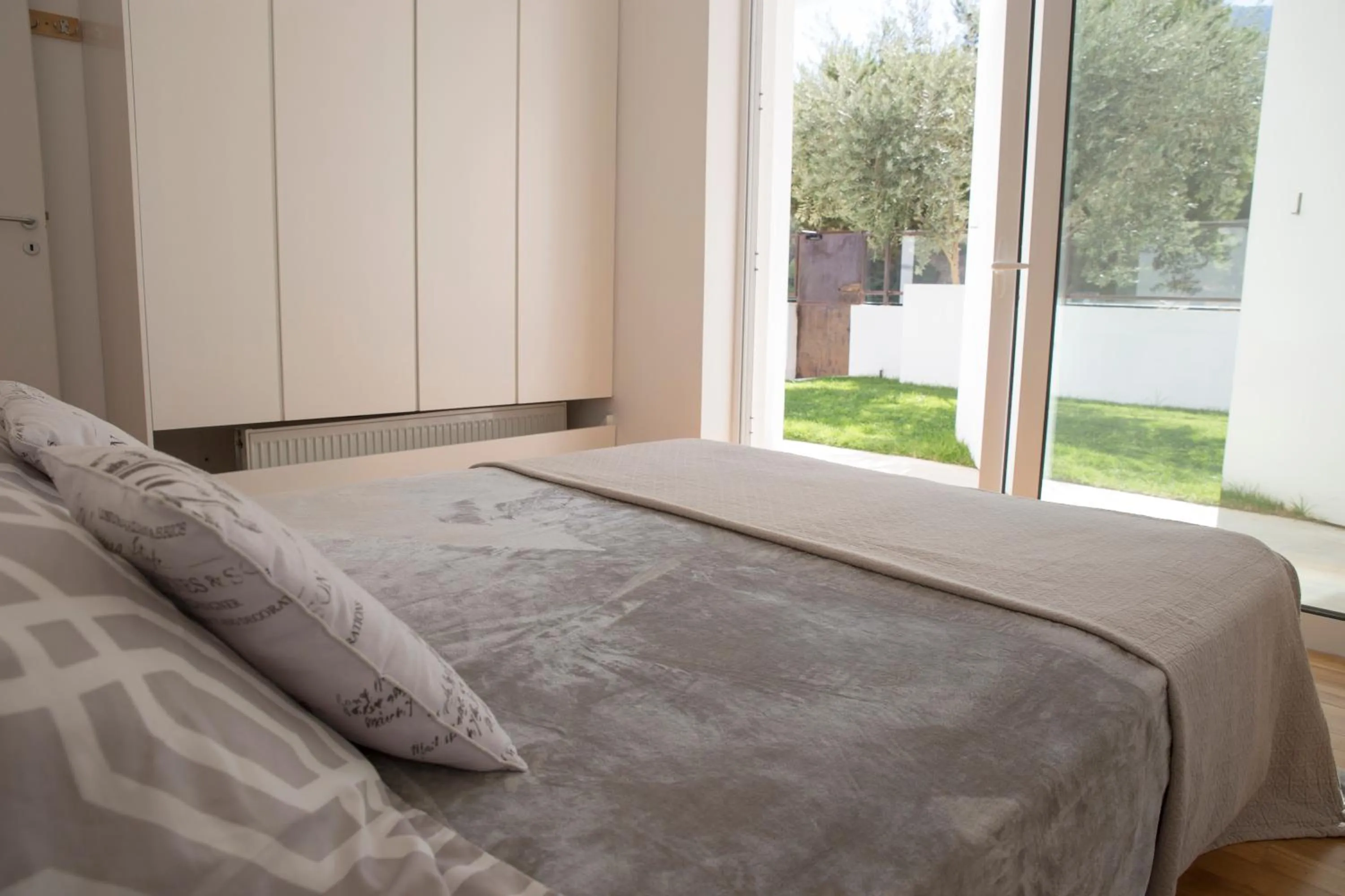 Day, Bed in Infinity White Complex by GK Properties