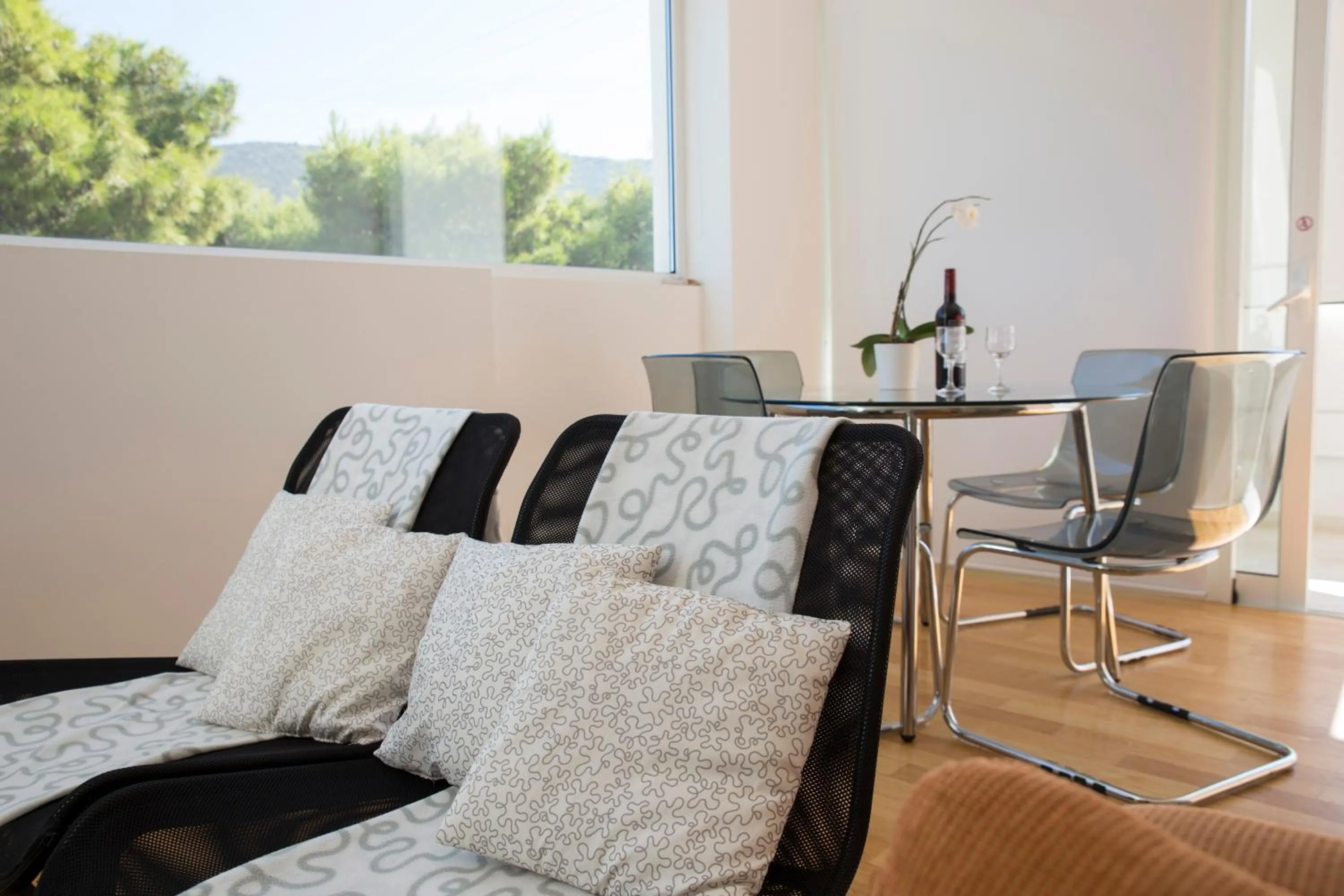 Day in Infinity White Complex by GK Properties