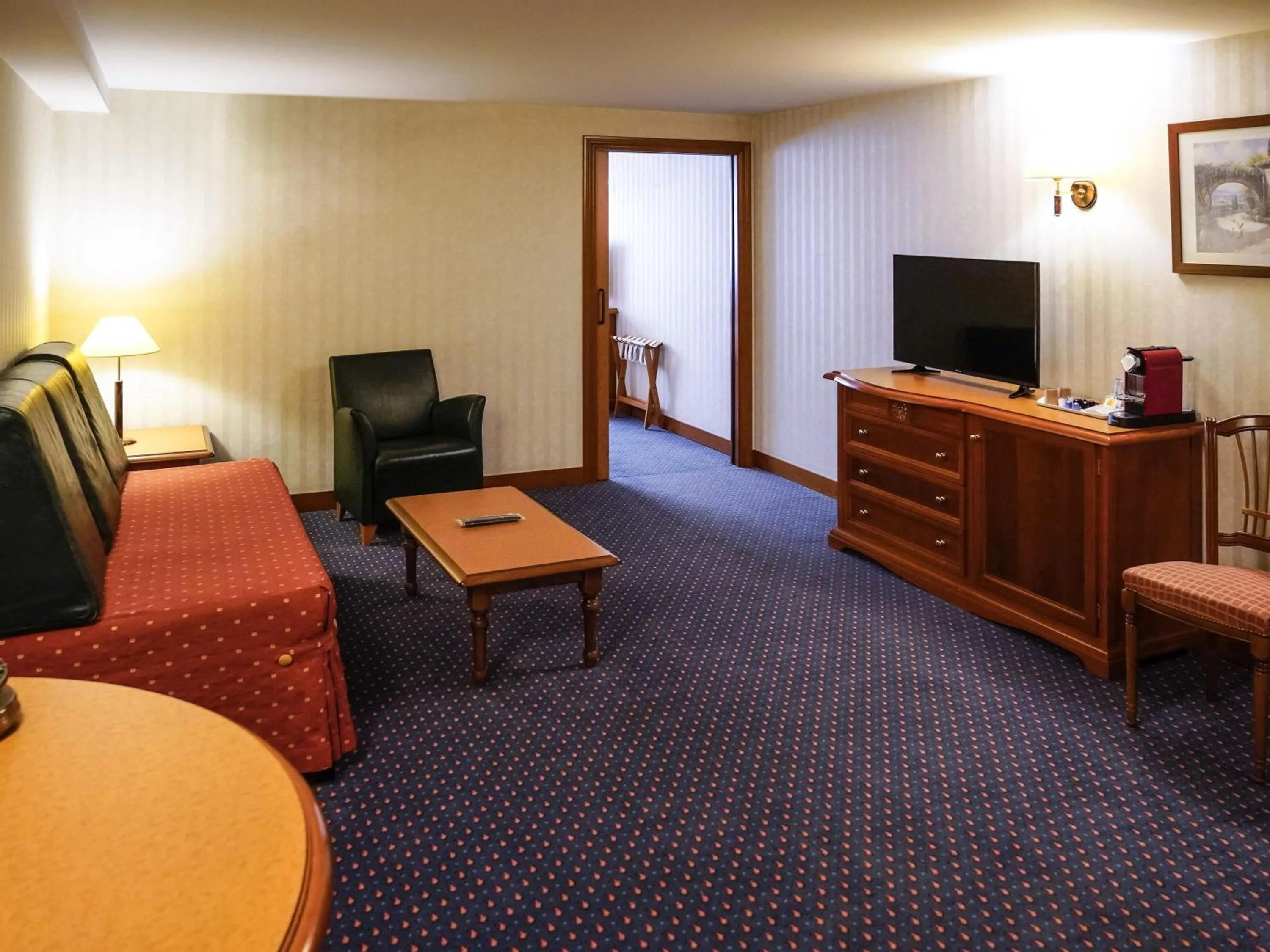 Bedroom in Mercure Andorra