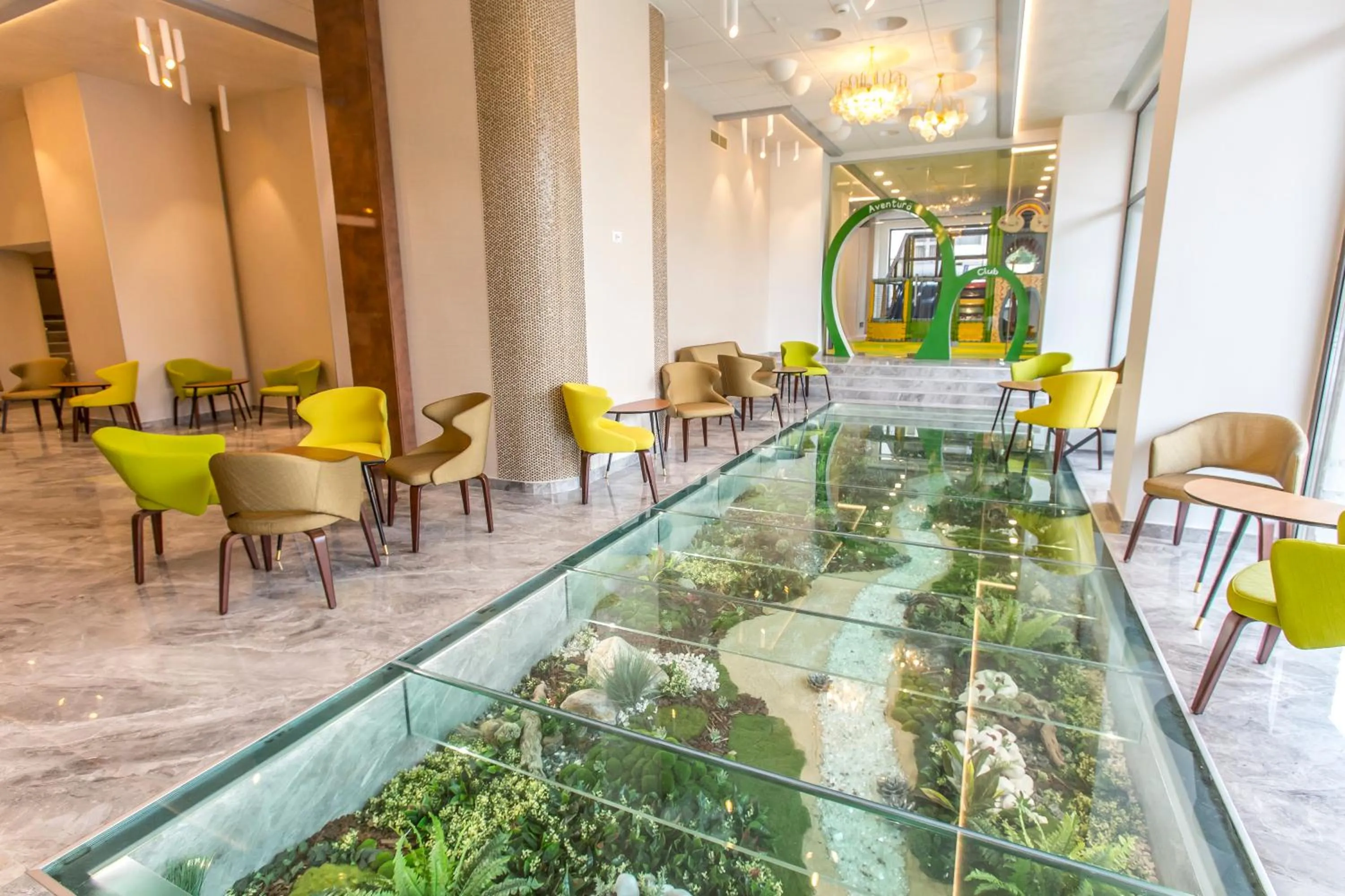 Lobby or reception in Hotel Olanesti & Spa Medical