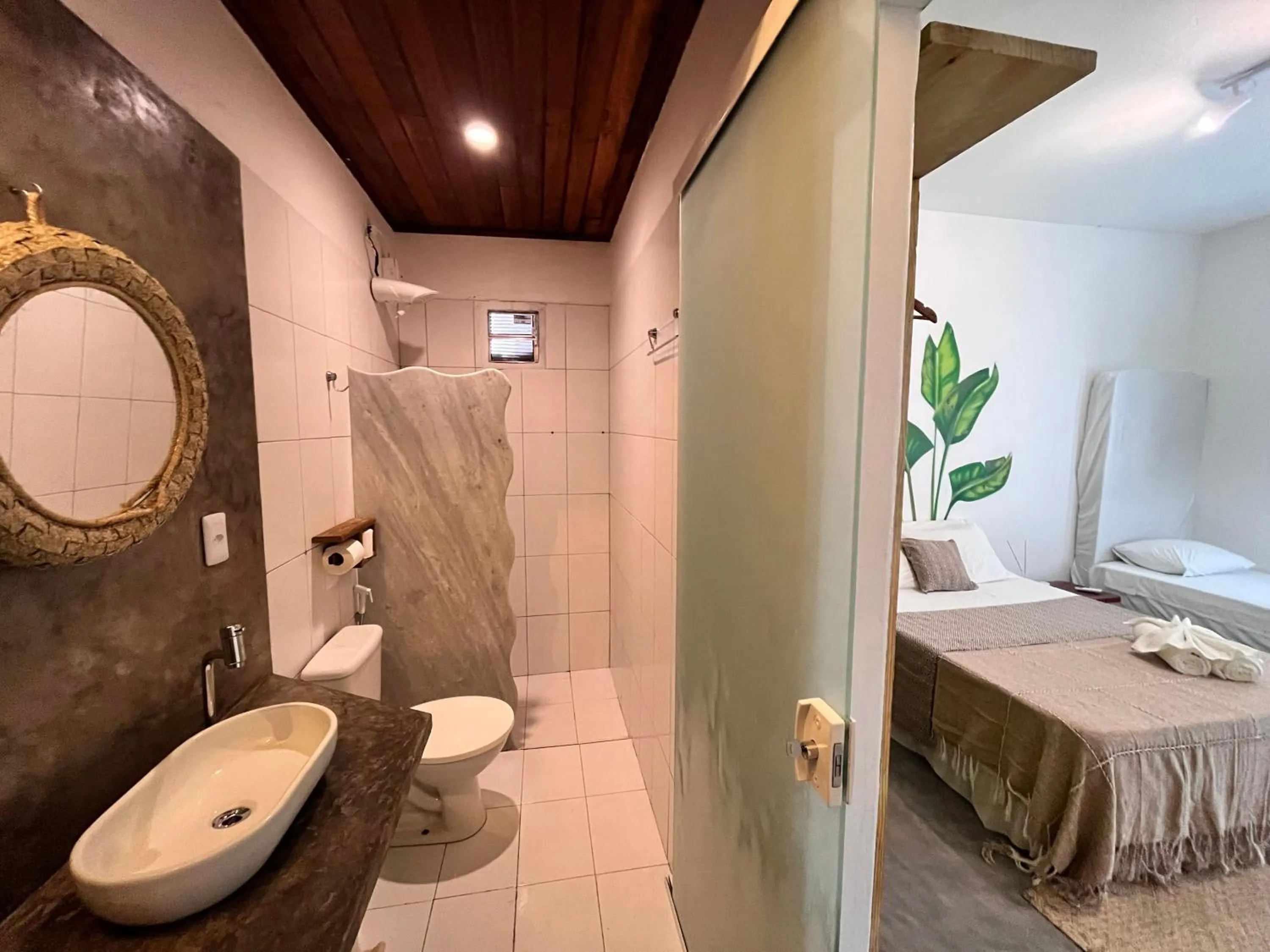 Shower in Pousada Nascente do Sol